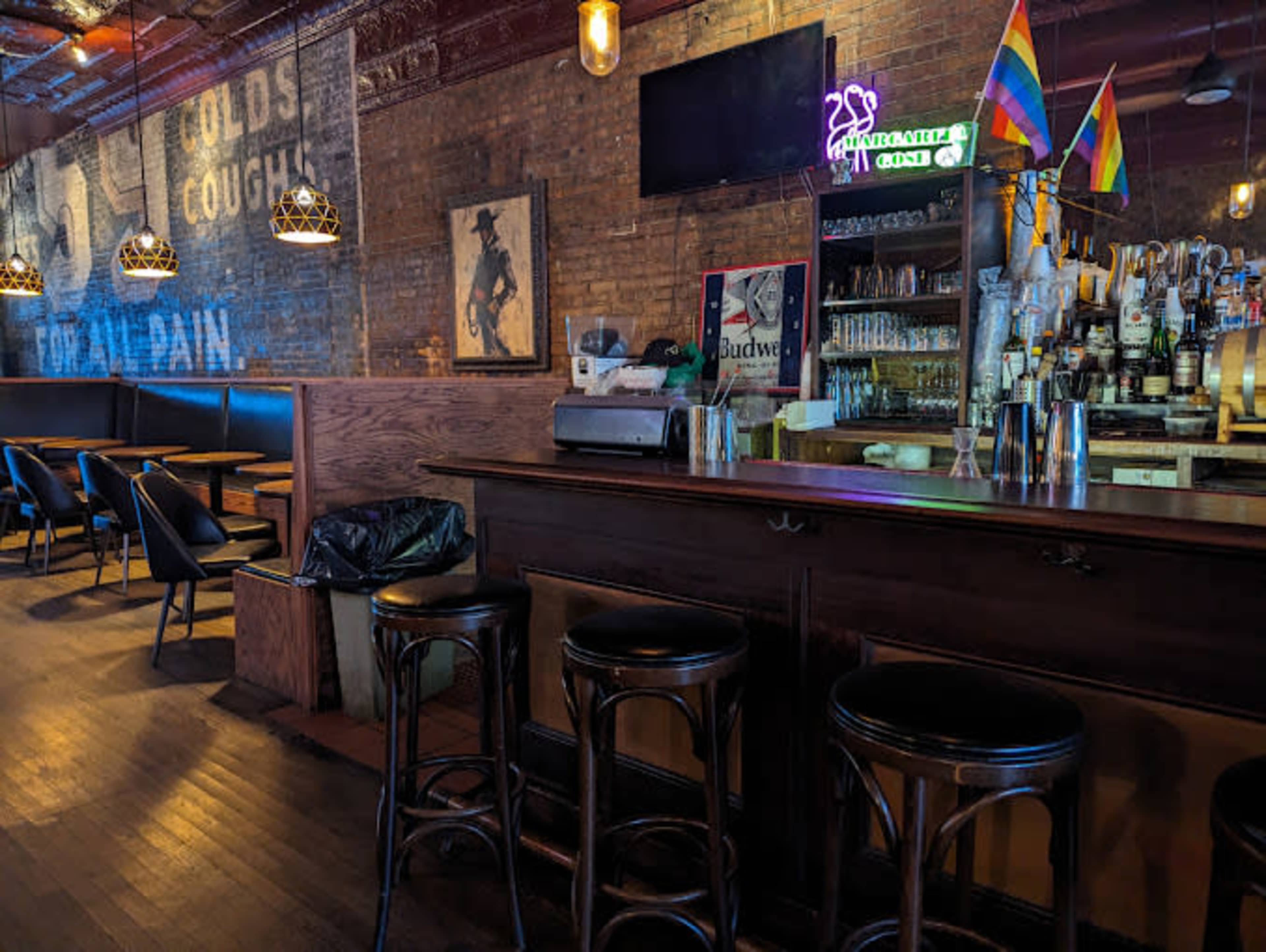 Large open area bar with cozy vibe in Park Slope Image in South Slope, Brooklyn, NY