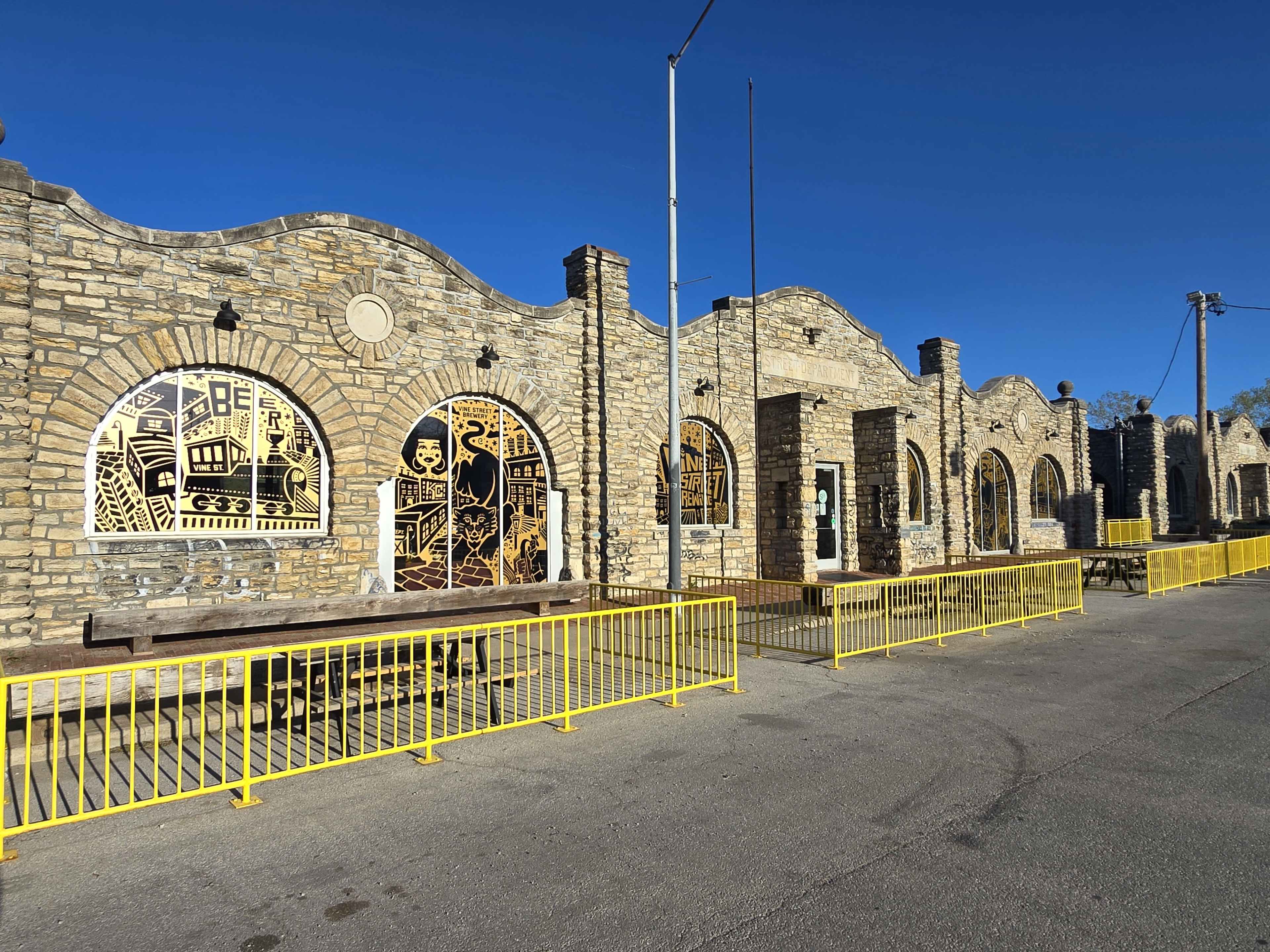 Art-Filled Two-Level Brewery w/ Jazz Vibes — Perfect for Shoots, Meetings & Events Image in Downtown Kansas City, Kansas City, MO