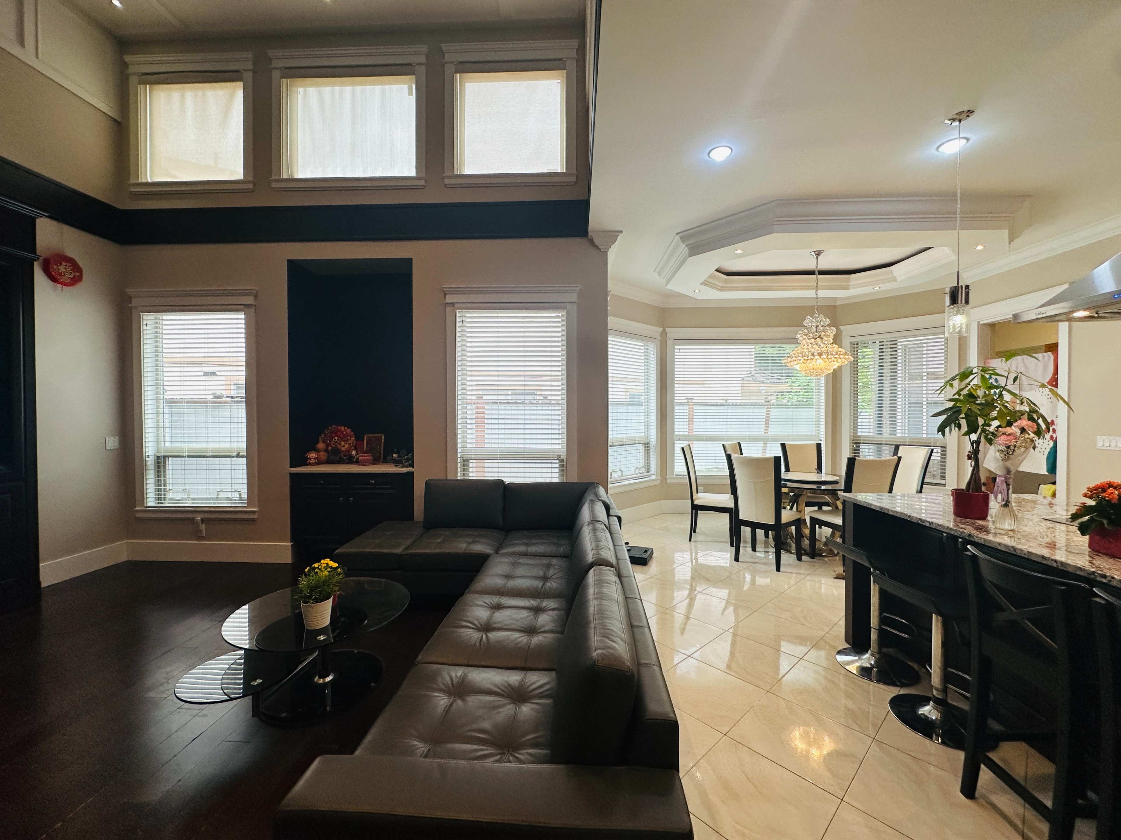 Living room in single house Image in Richmond, Richmond, BC