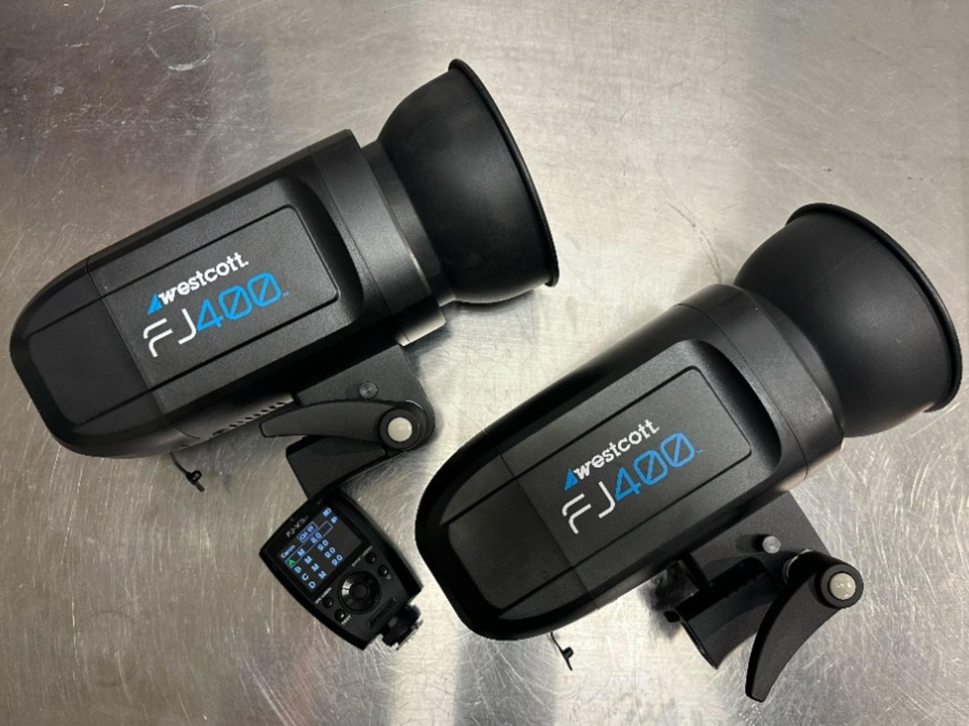 Westcott FJ400 Strobes 4 heads with light modifier