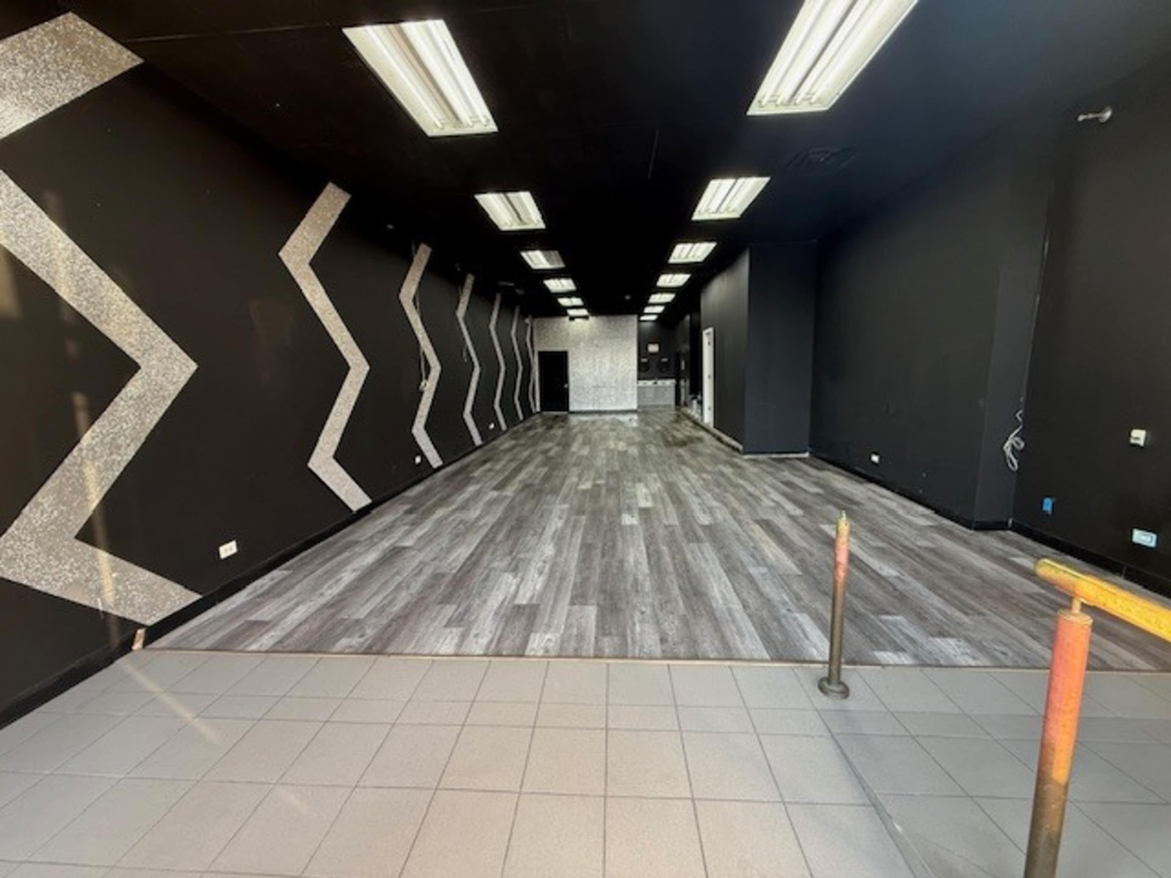 Urban Studio, Modern Black & Silver Event Space, Ideal for Parties, Dinners & Creative Events Image in South Side, Chicago, IL