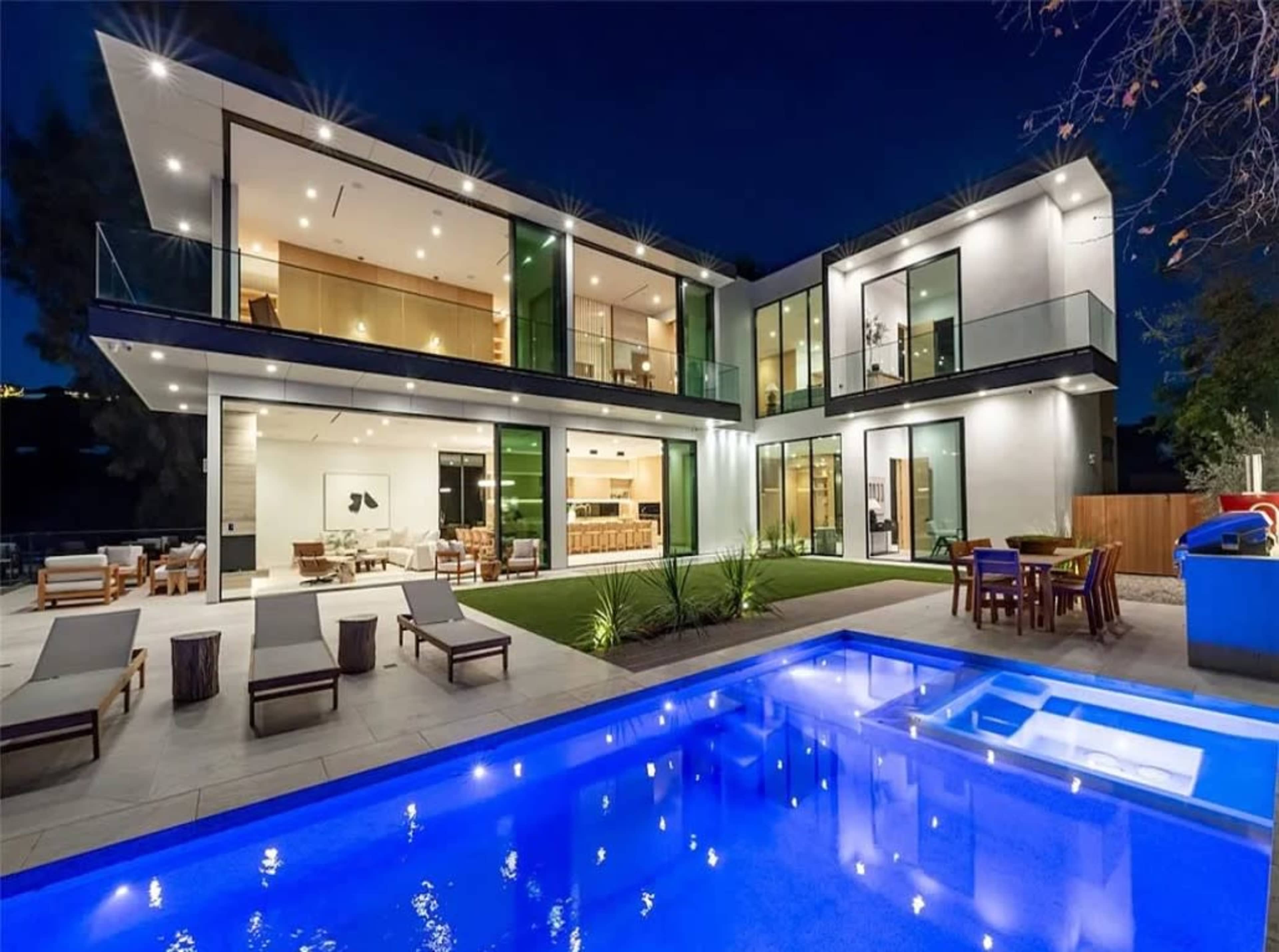 LINDA FLORA MODERN: ARCHITECTURAL OASIS Image in Bel Air, Los Angeles, CA