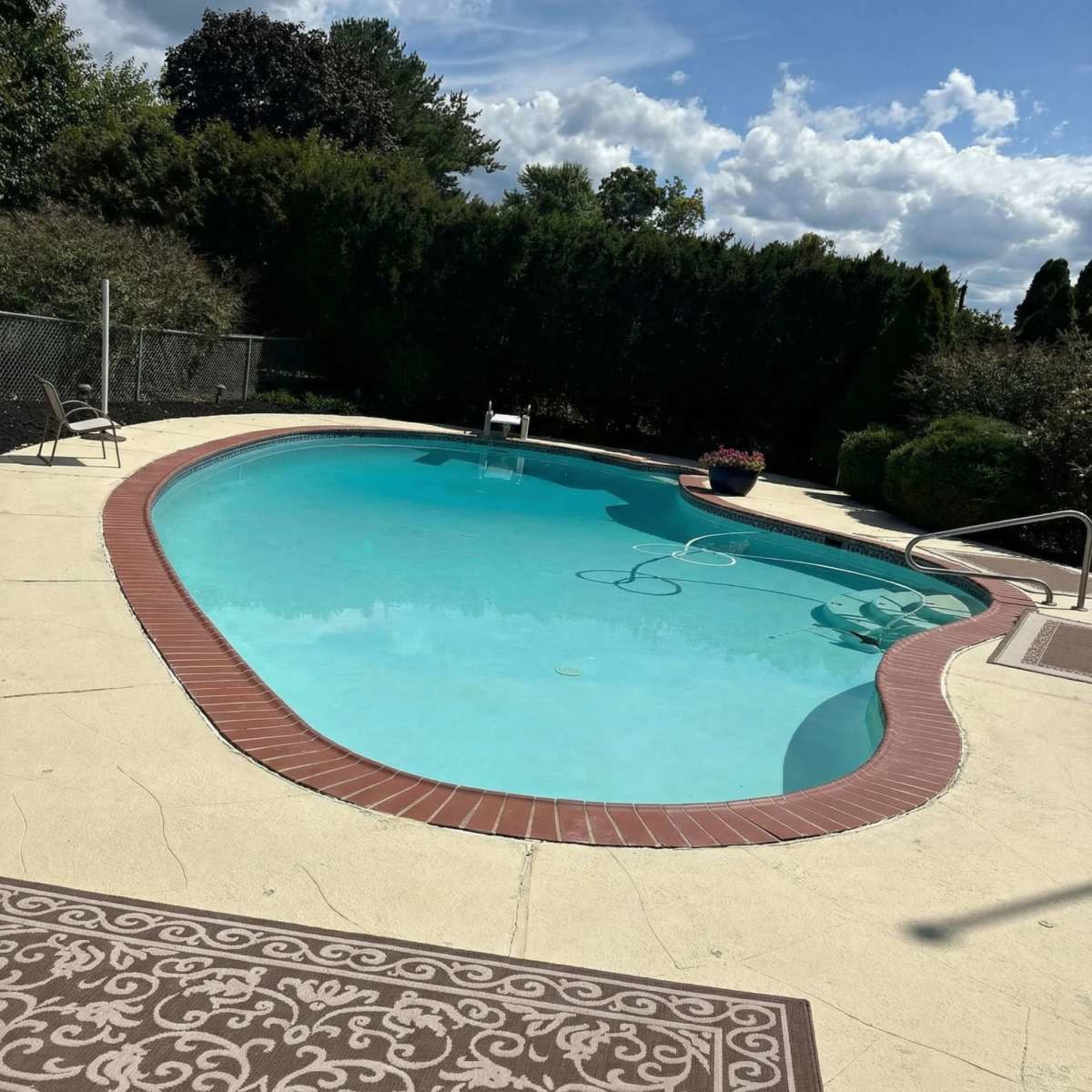 The Victorian View– Relax, watch the horses & Enjoy the Countryside with pool! Image in Oley Township, Oley, PA