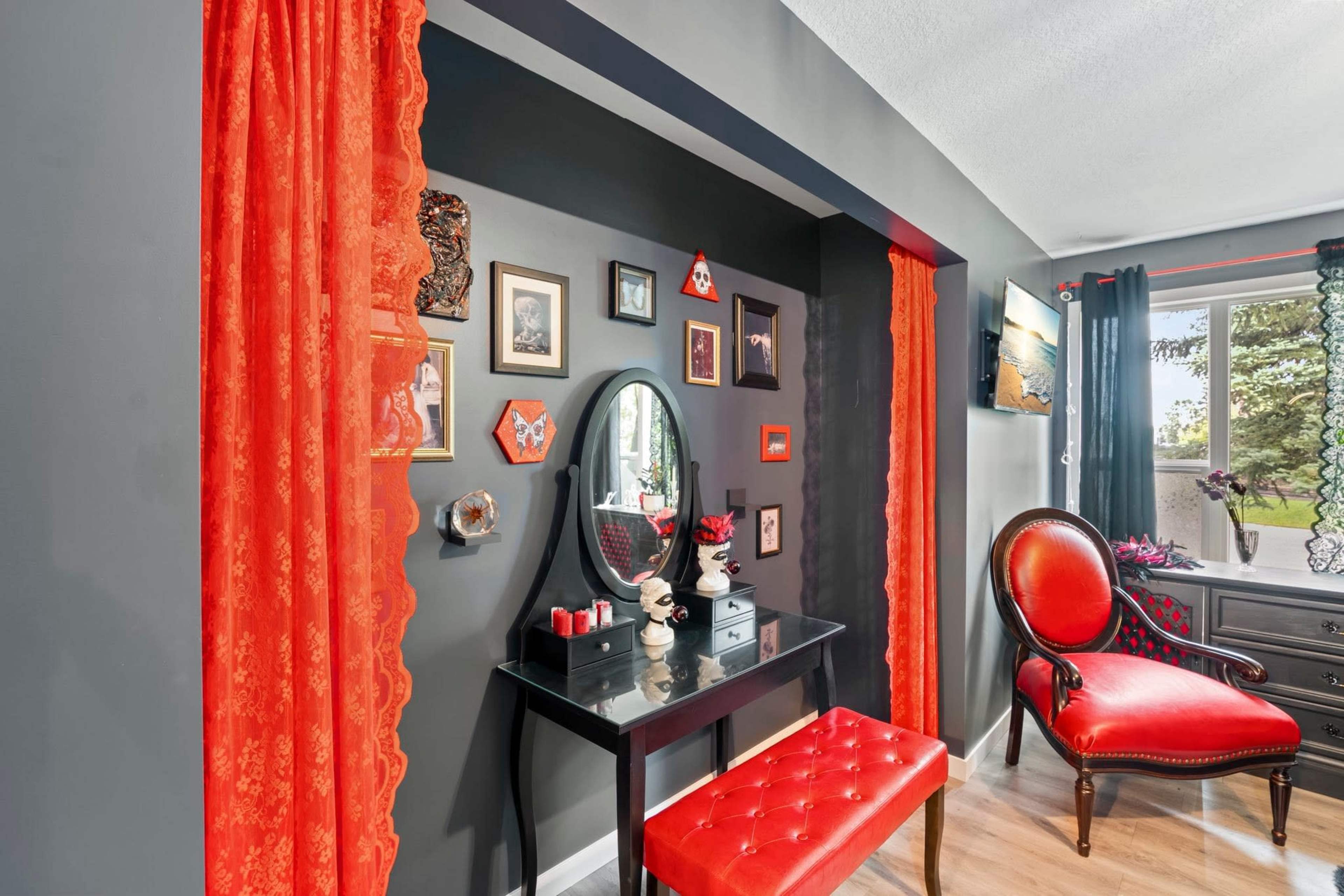 Quiet and colorful creative space in NE Image in Northeast Calgary, Calgary, AB