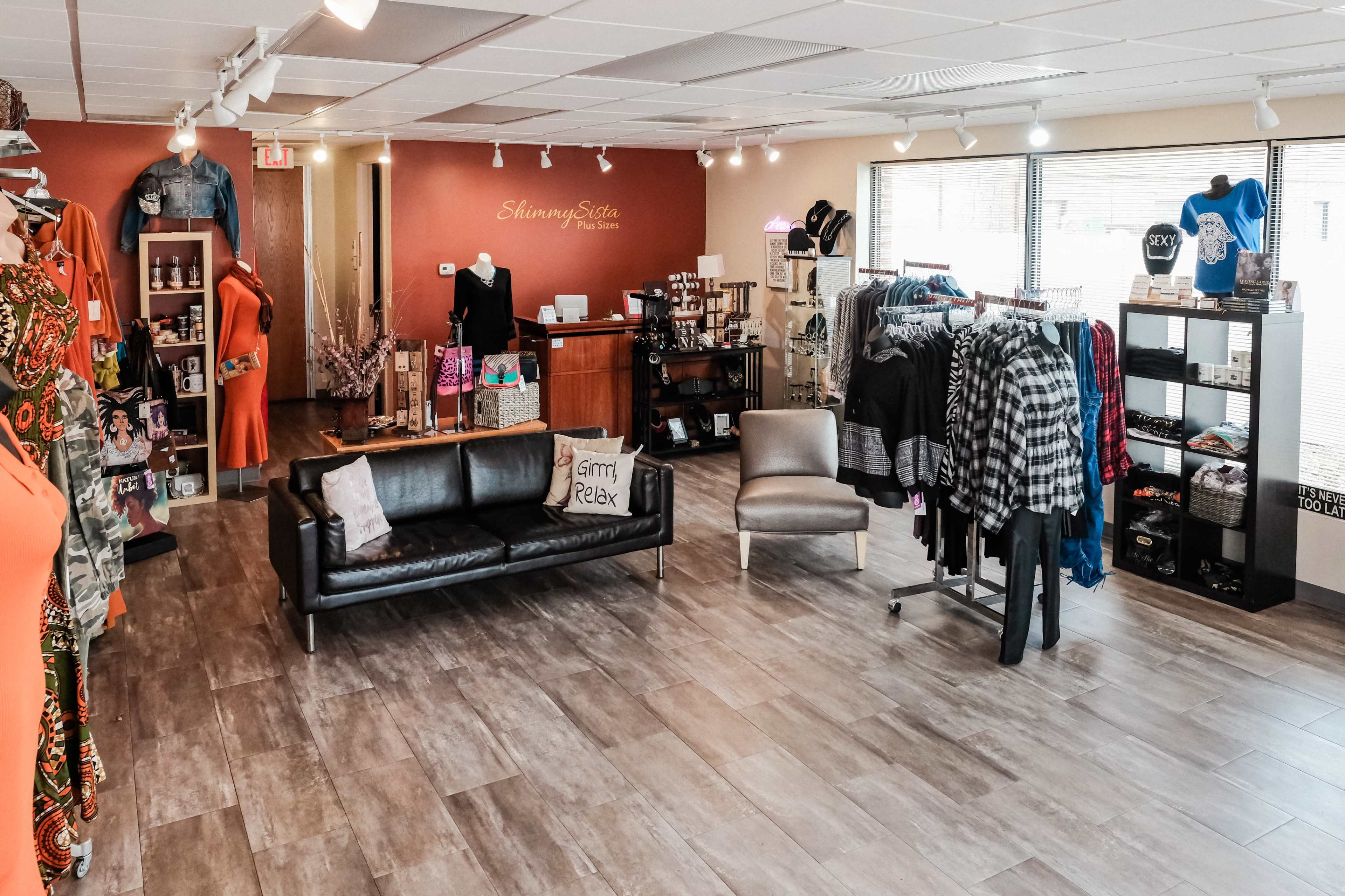 Trendy Suburban Boutique with ample parking Image in Columbia, Columbia, MD