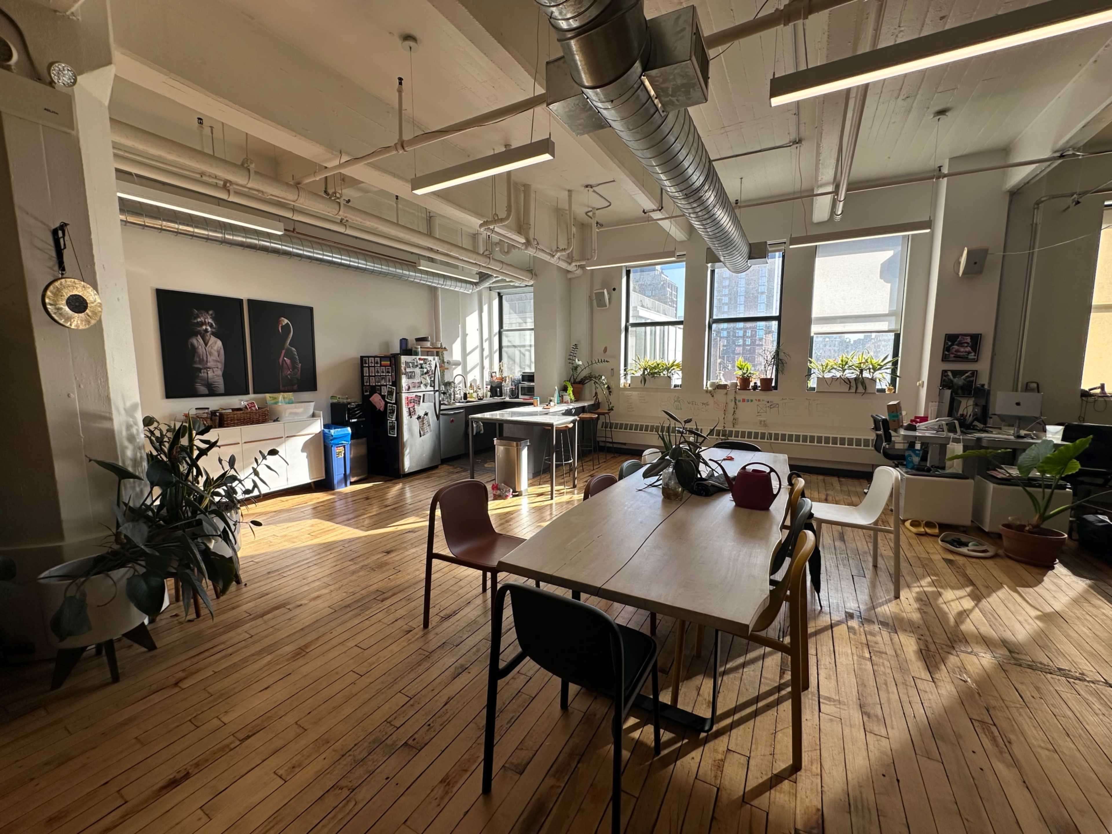 Large studio with three conference rooms and small kitchen Image in Dumbo, Brooklyn, NY