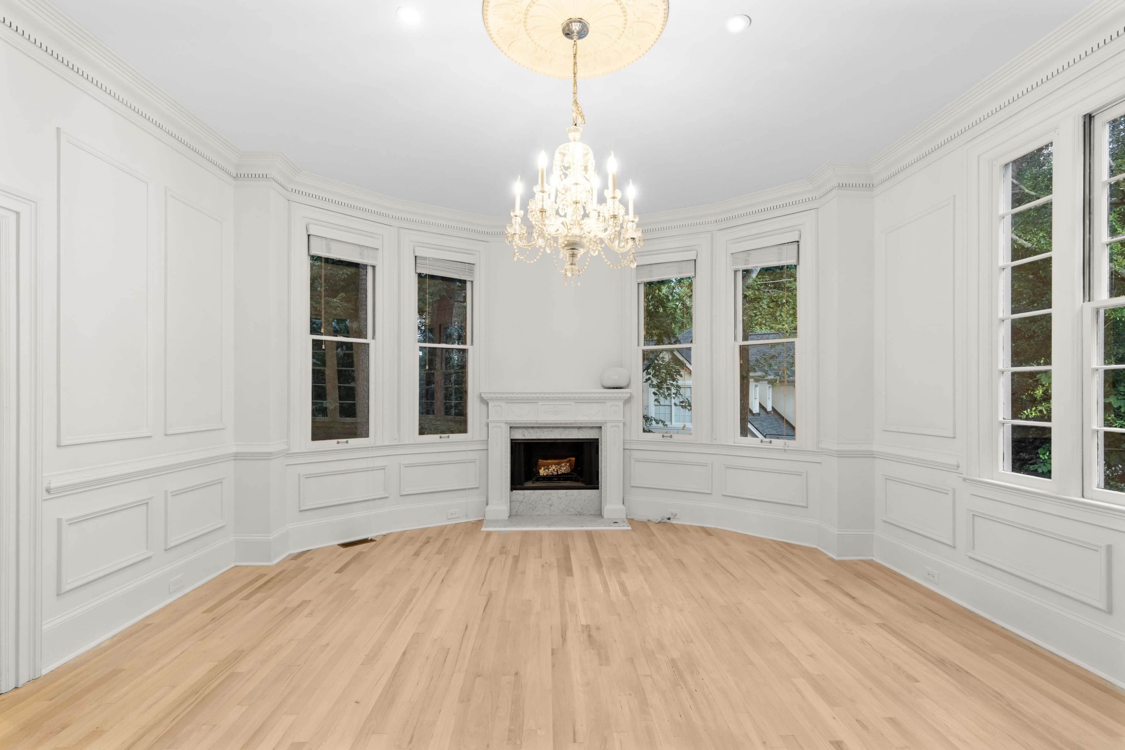 The Harrowood Manor Image in Sandy Springs, Sandy Springs, GA