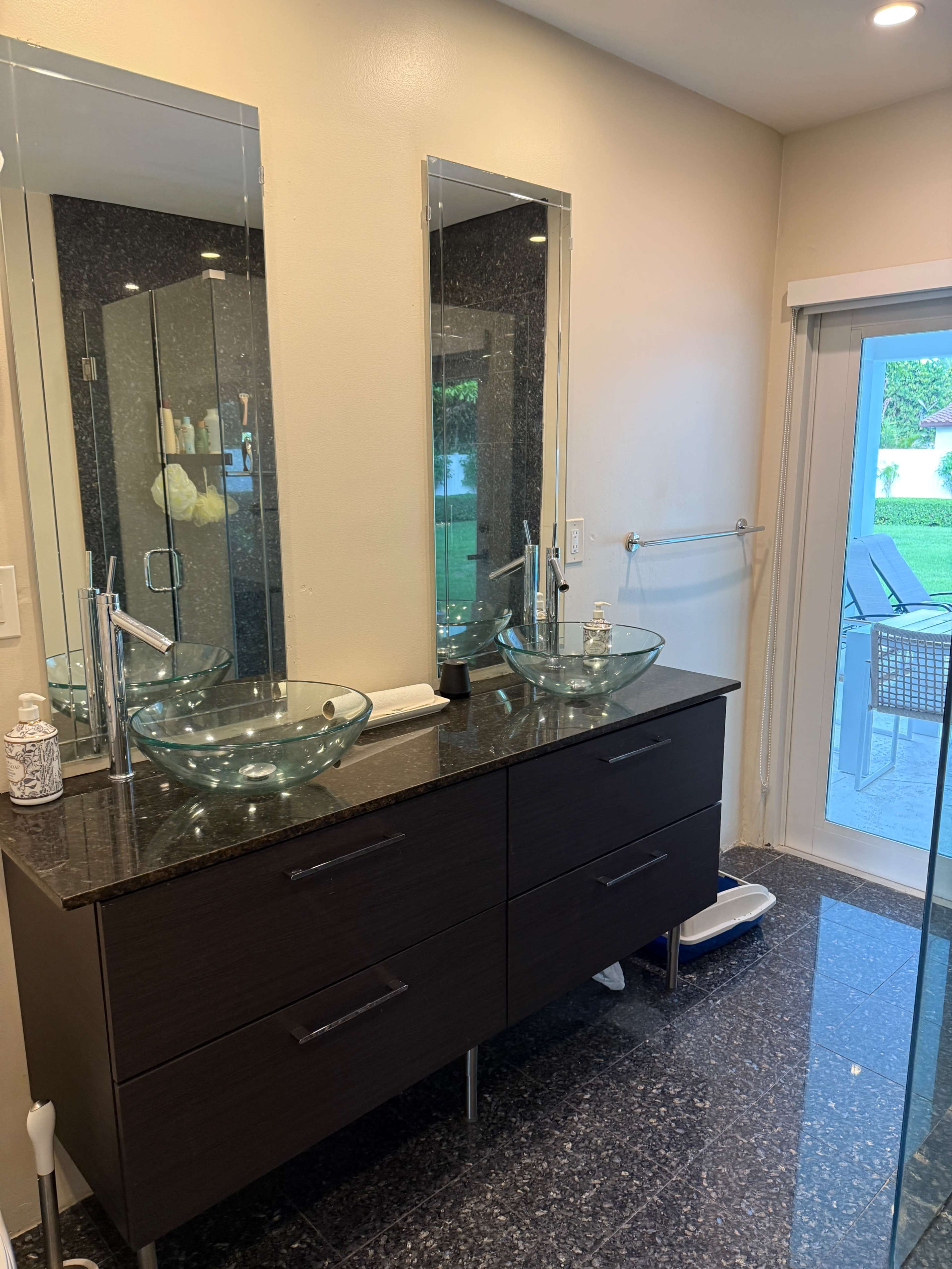 Modern Miami Home Image in Kendall, miami, FL