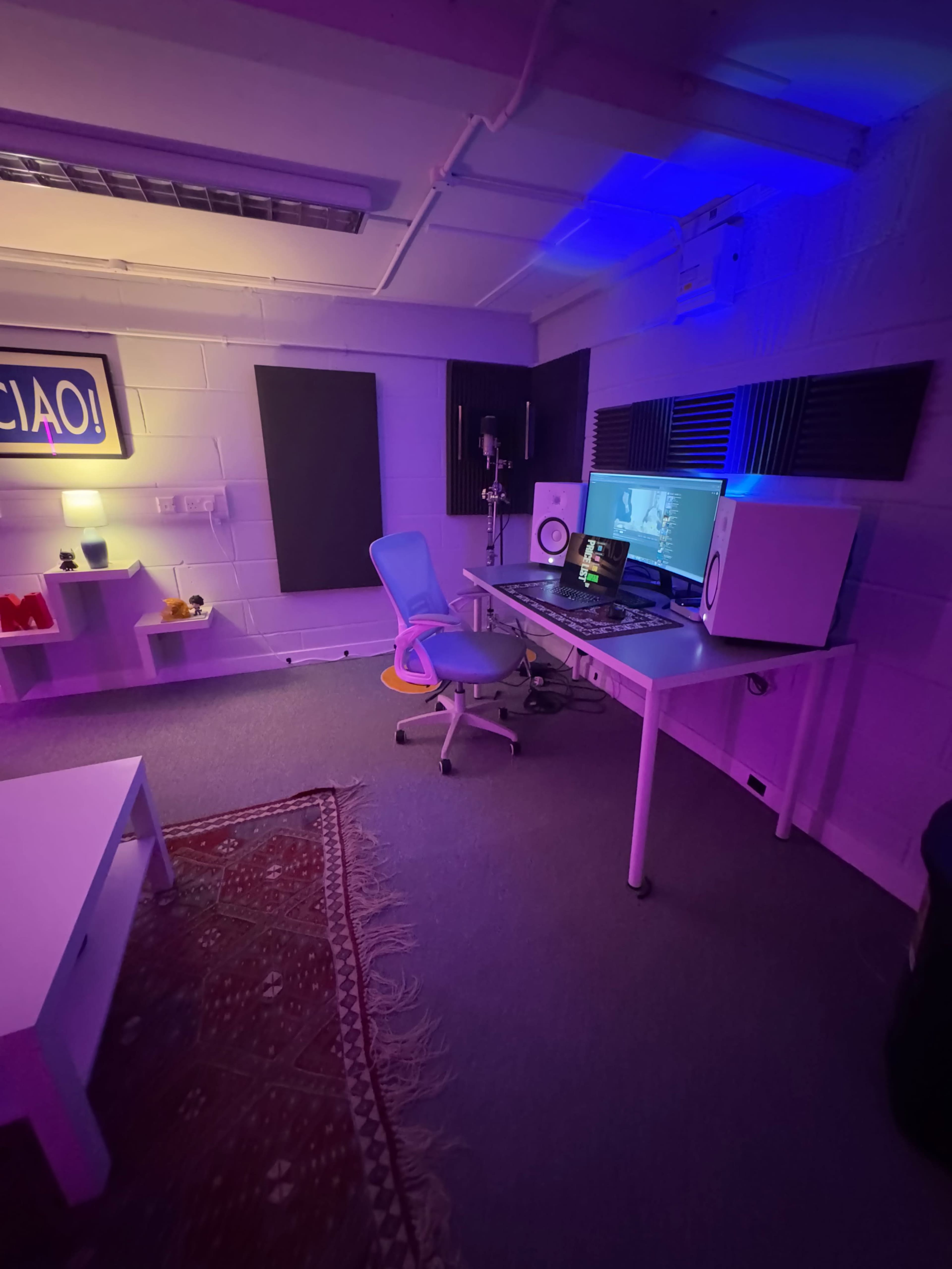 Urban studio with a rustic and playful feel. Image in Cambridge, Cambridge, ENG