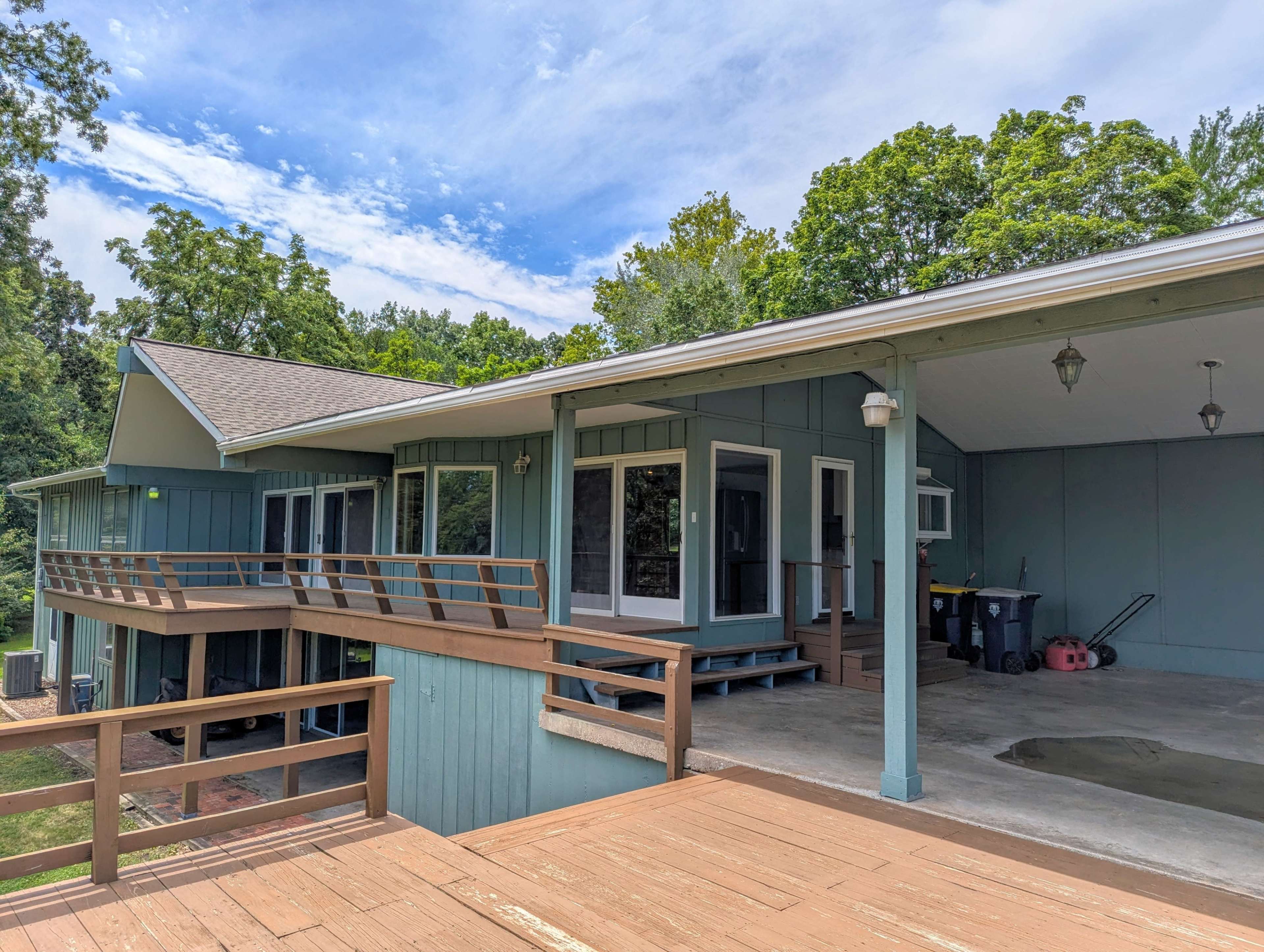 Mid-century Modern Ranch Style Home with Views Image in Mission Lake, Kansas City, MO