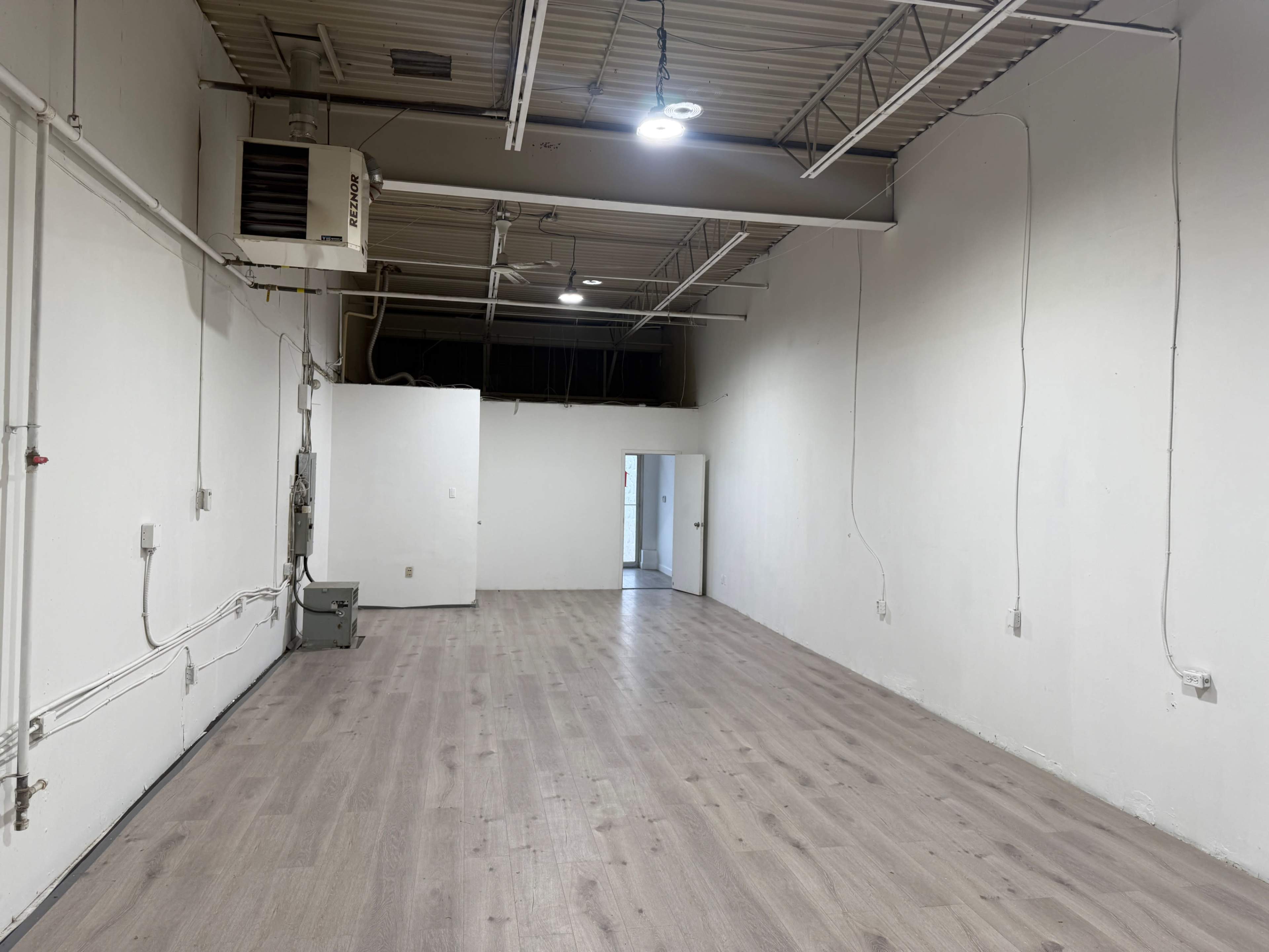 District 19 – Raw Industrial Space for Shoots, Pop-Ups & Private Events Image in Armdale, SCARBOROUGH, ON
