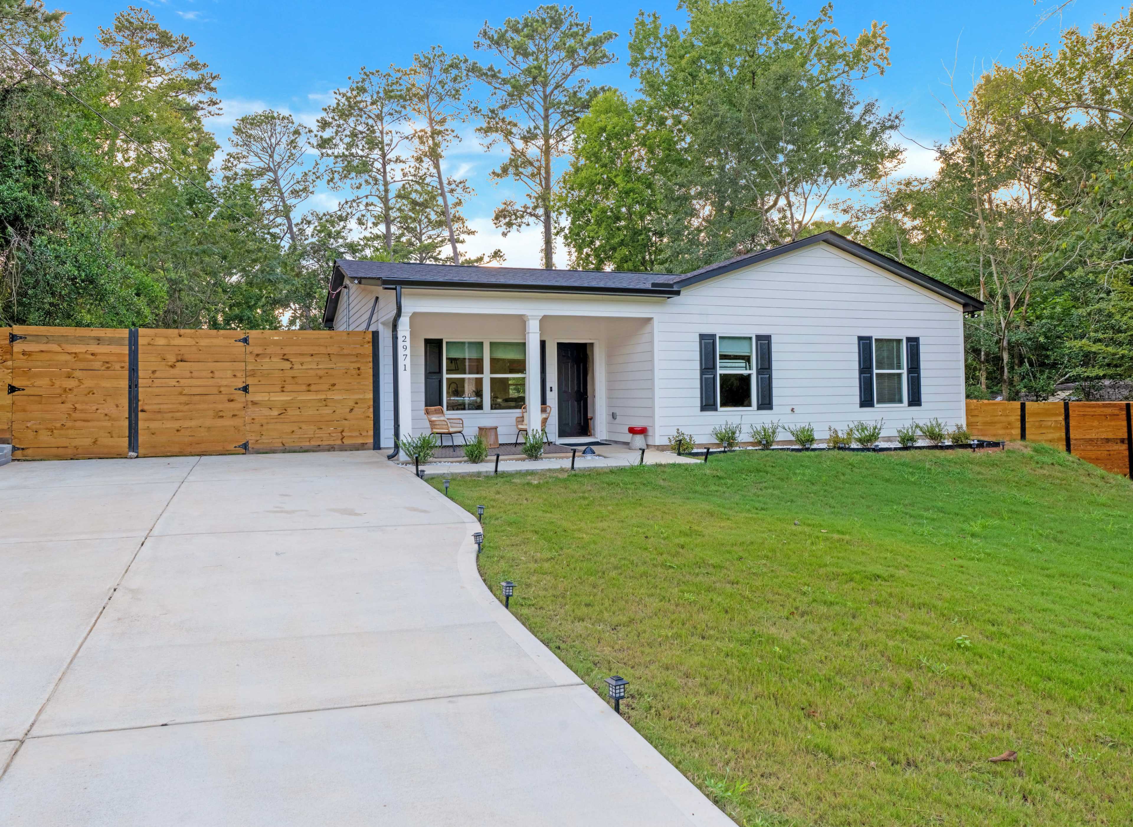 Brand New Designer Home, With Cathedral Ceiling and Massive Fire Pit and Backyard Image in East Columbus, Columbus, GA