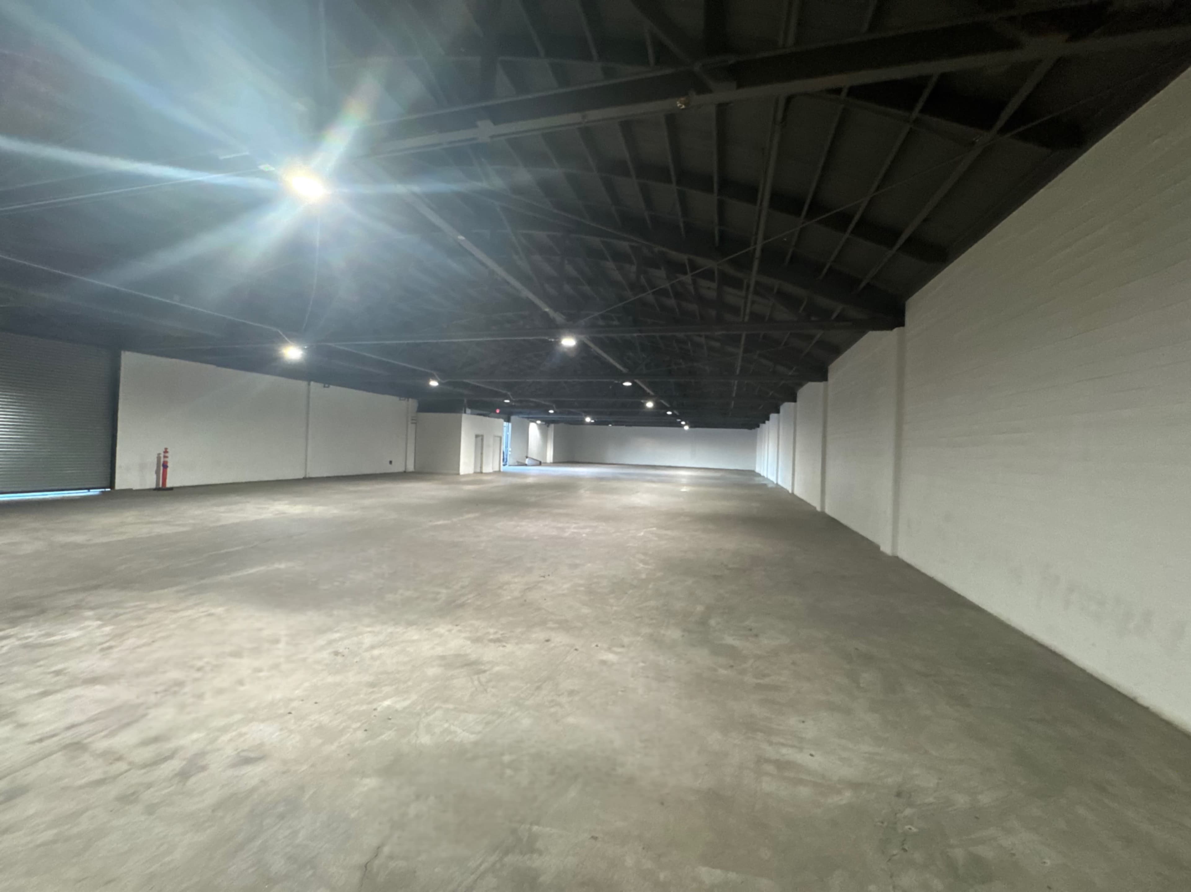 Versatile 24/7 Downtown Los Angeles Photo and Film Studio for Music Videos, Filming, Productions Image in Boyle Heights, Los Angeles, CA