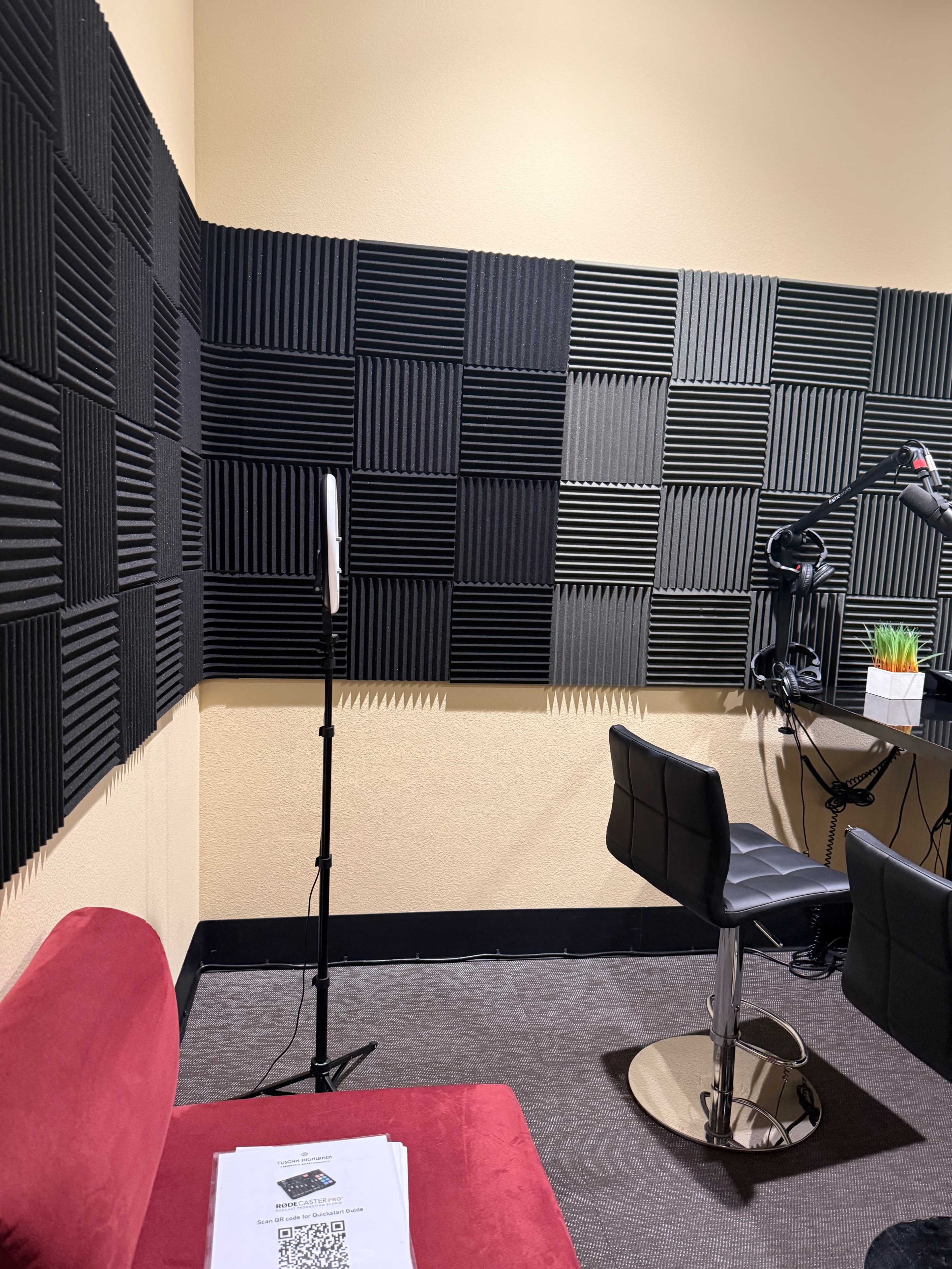 Cozy Creative podcast studio Image in Enterprise, Las vegas, NV