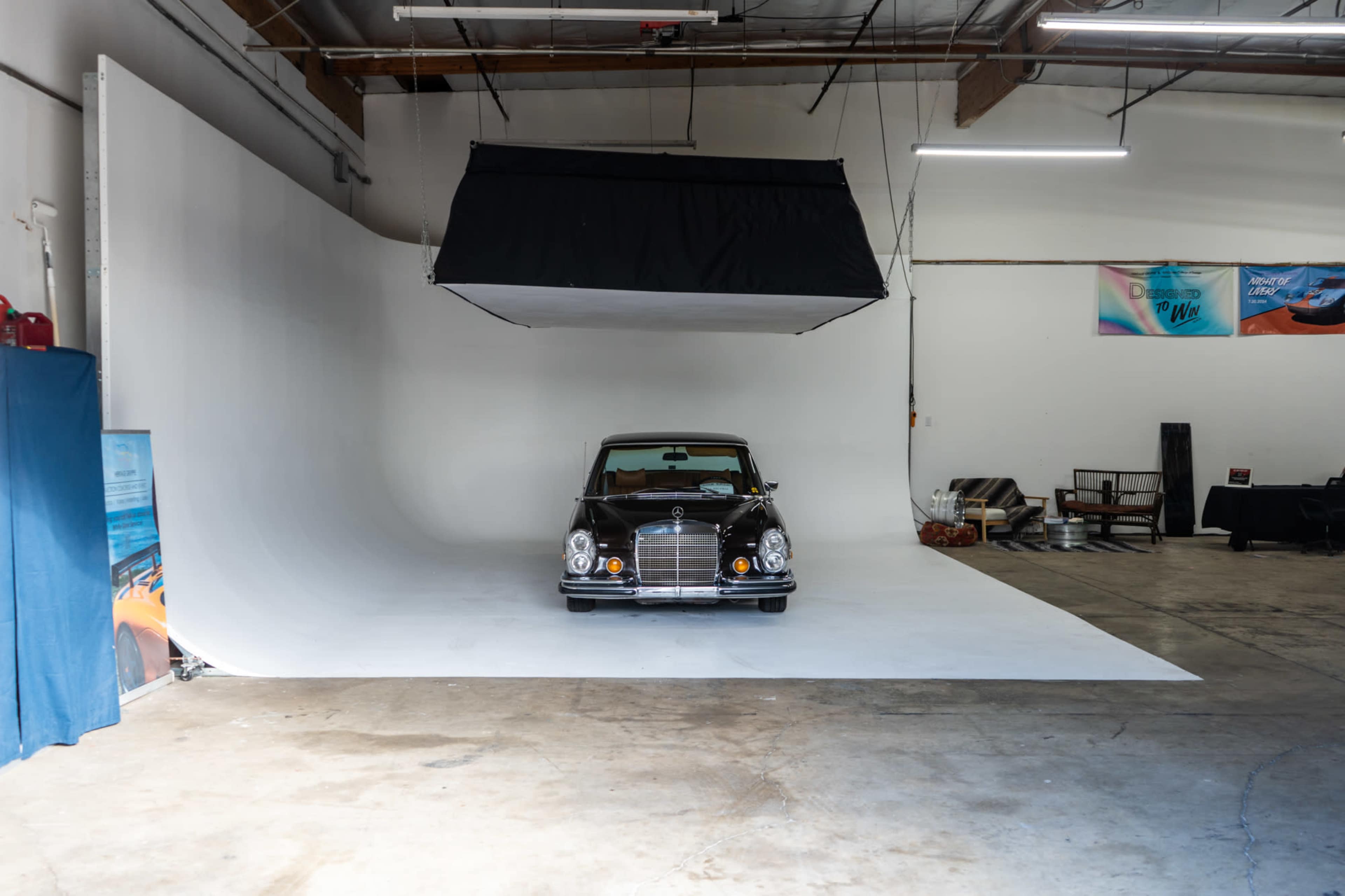 Photo Studio | Cyclorama Wall | Chimera F2 10 x 20 Lightbox Image in Azusa, Azusa, CA