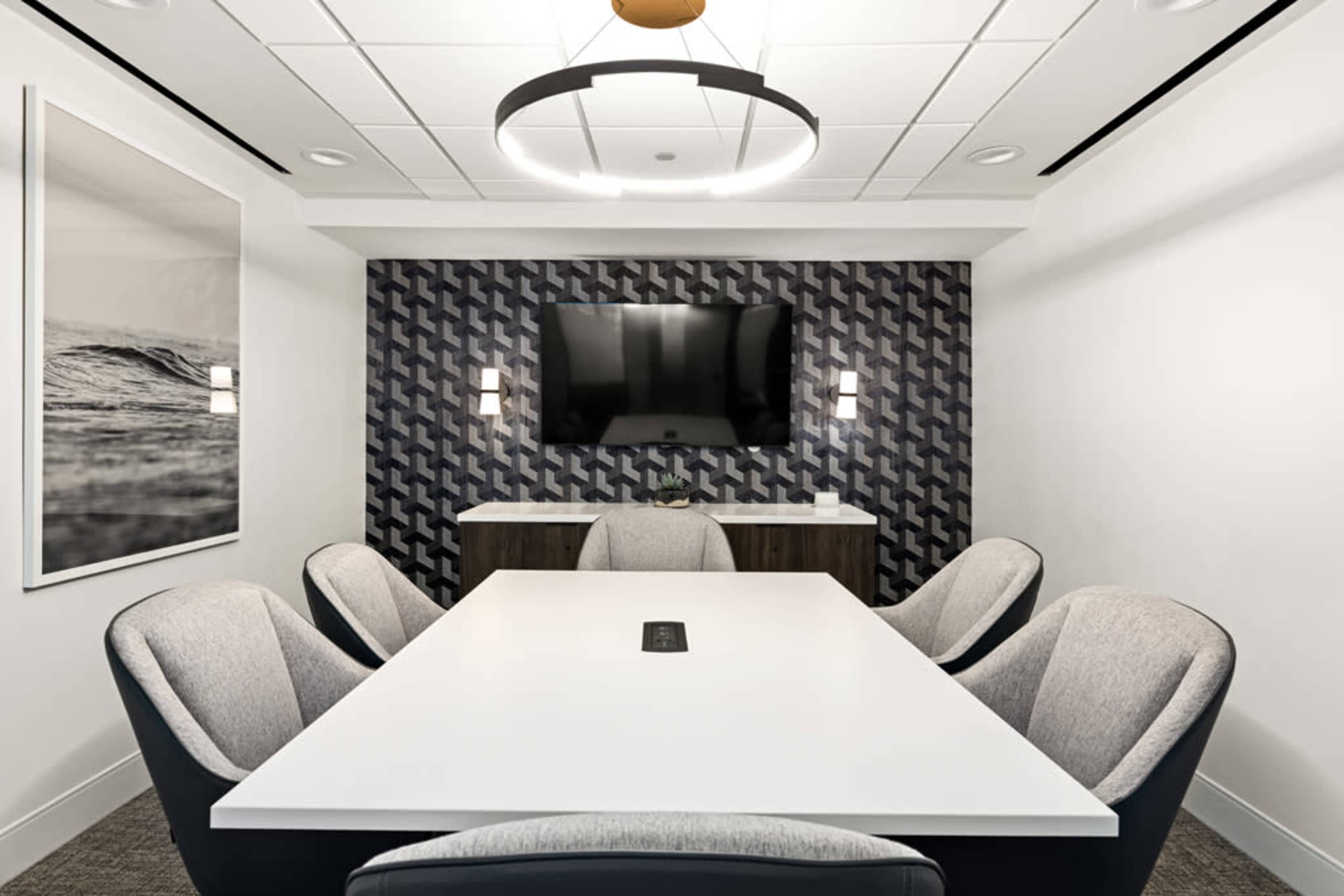 Private 6 Person Meeting Room Image in Beverly Hills, BEVERLY HILLS, CA