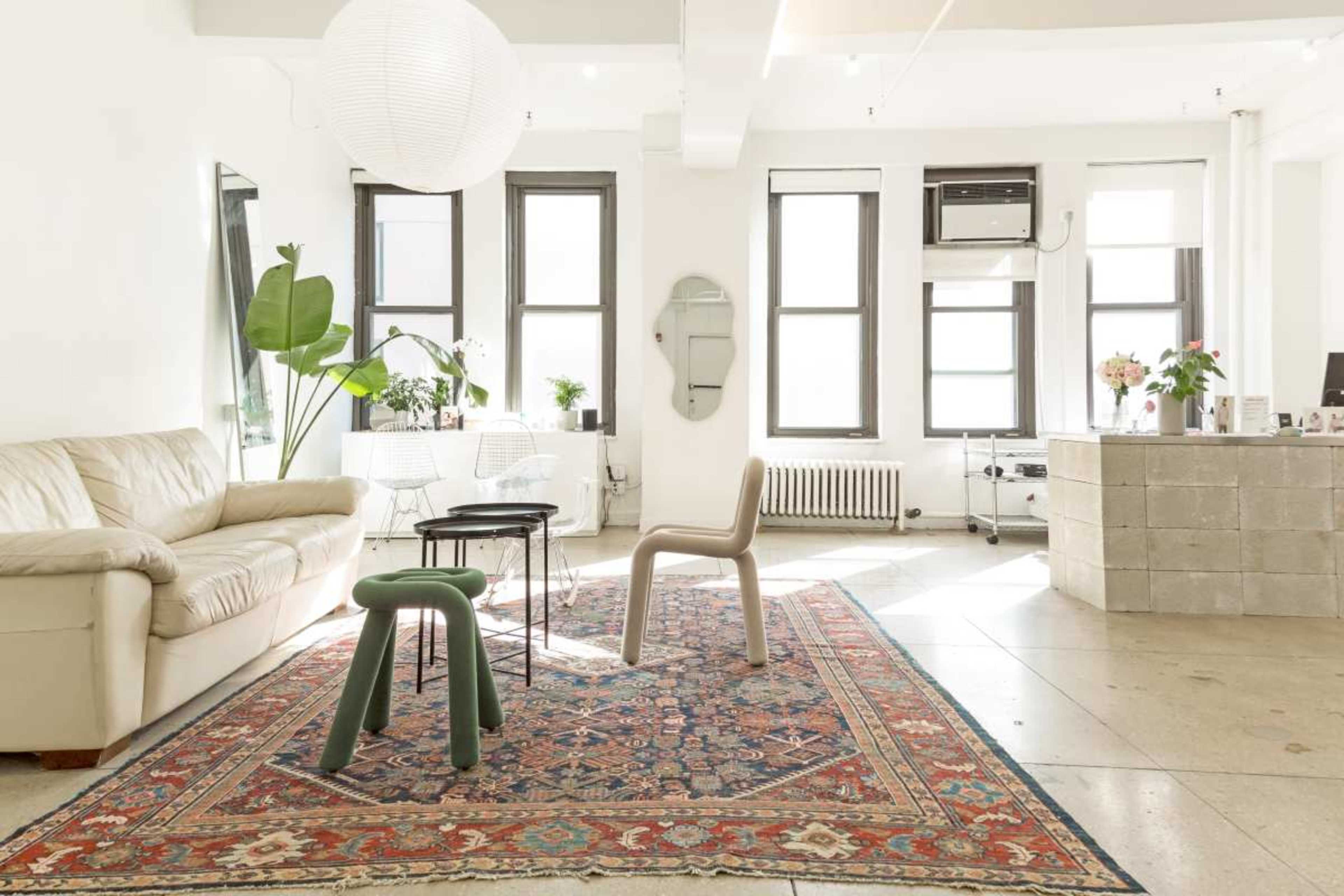 NYC's First Self-Portrait Studio Image in Midtown Manhattan, New York, NY