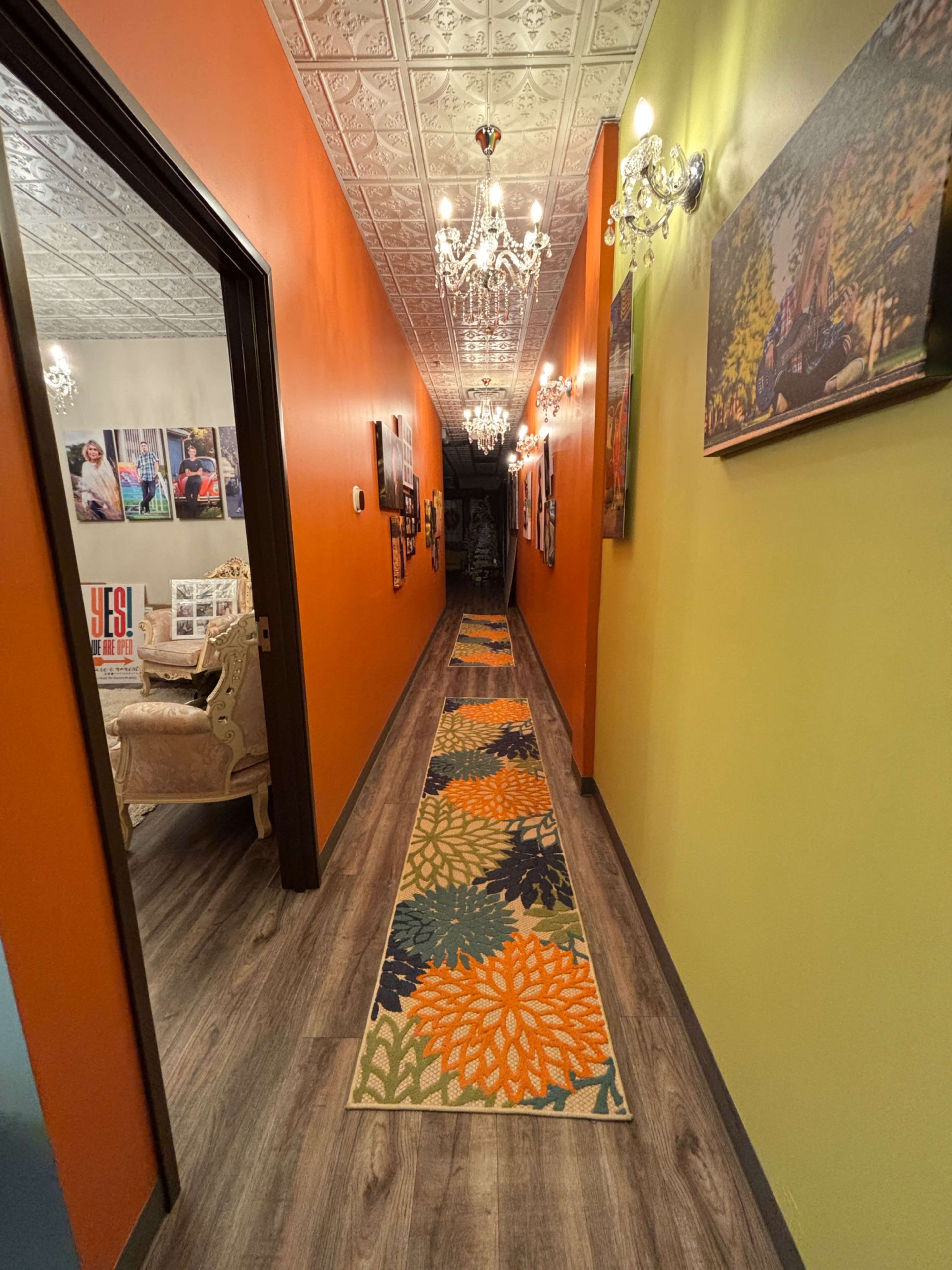 Boutique 2,000 sq ft Photography Studio in Downtown Mount Clemens – Props & Professional Setup Image in Mount Clemens, Mount Clemens, MI