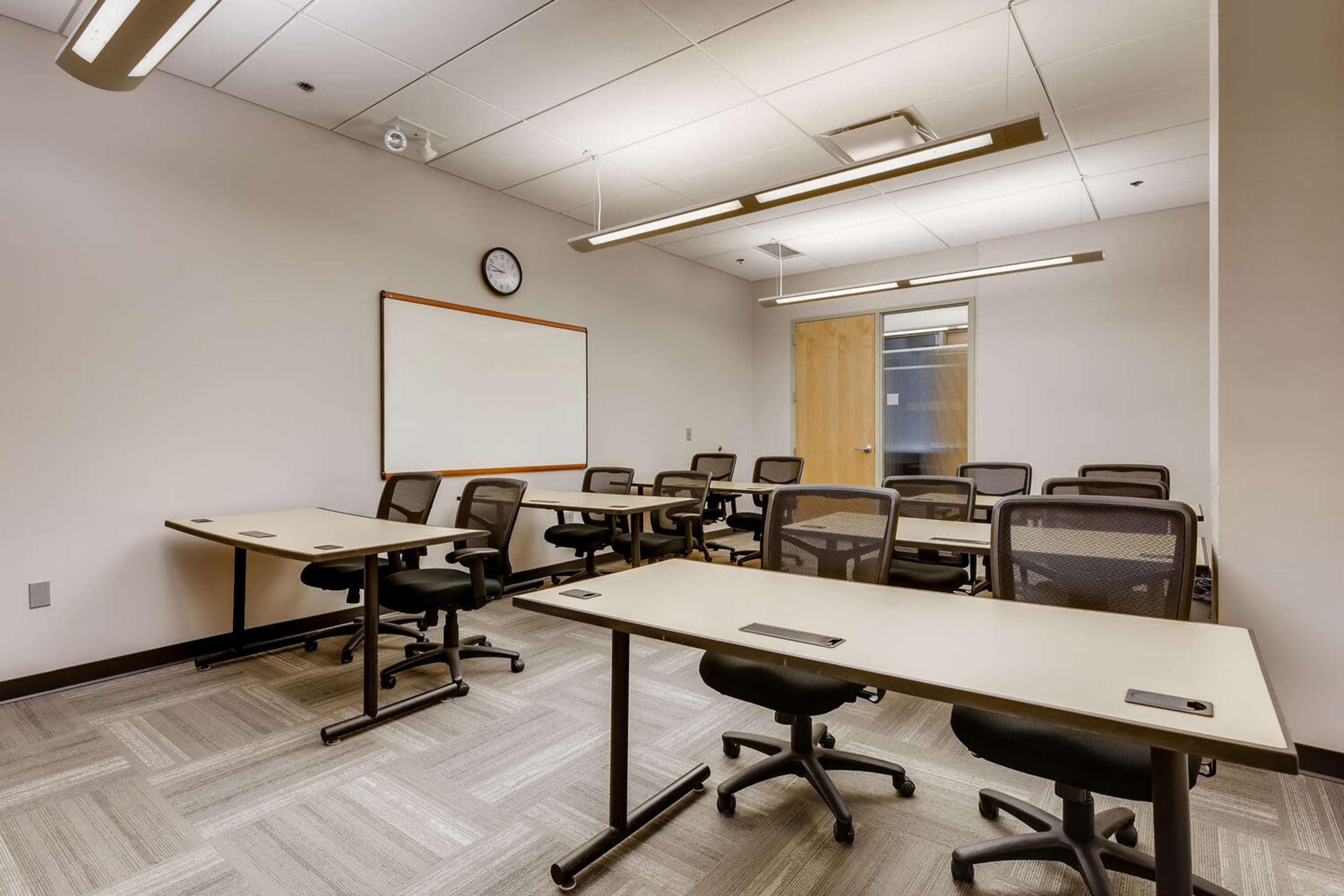 Easton Town Center Office Meeting Space Image in Easton, Columbus, OH