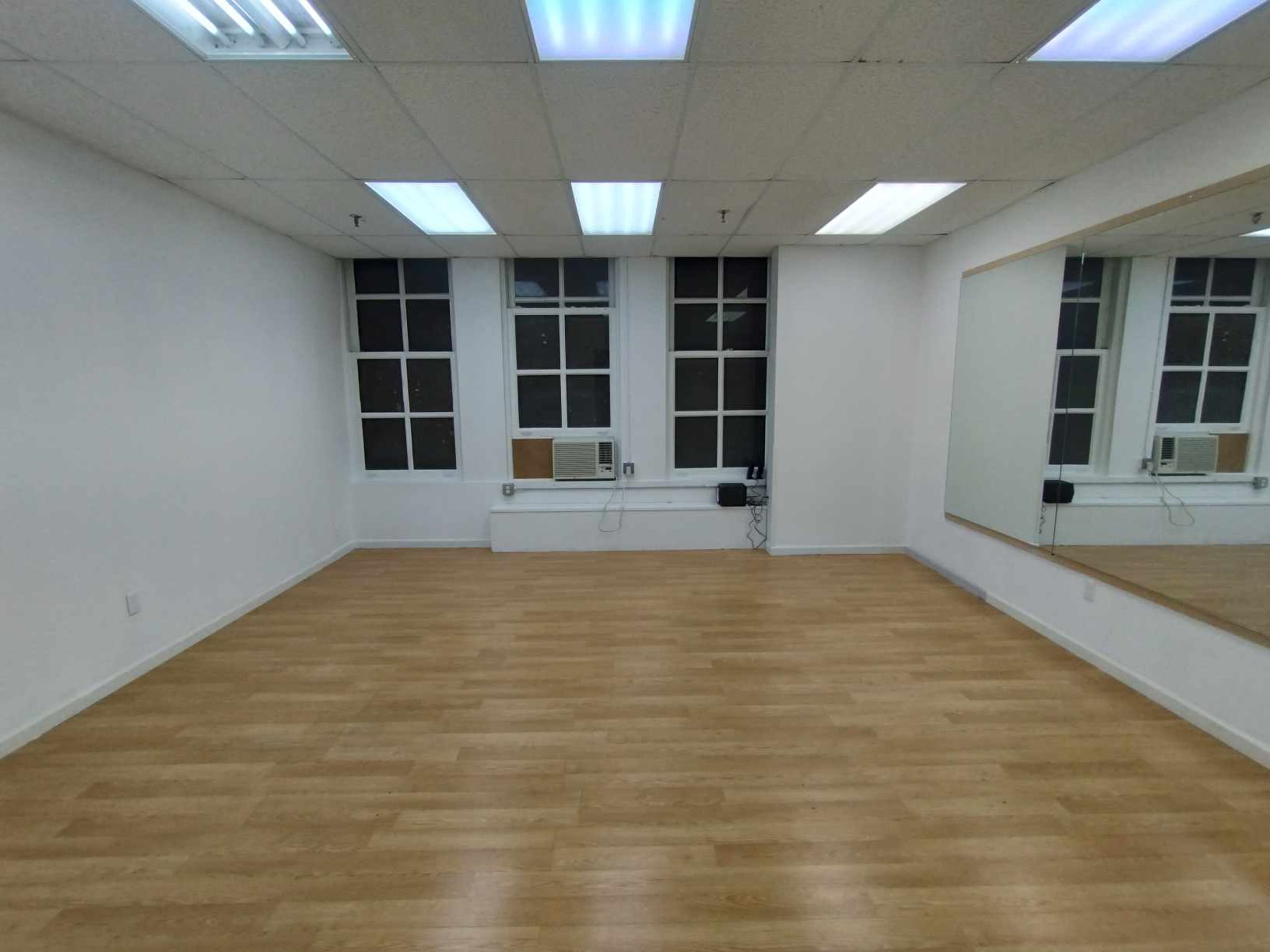 Midtown Manhattan Dance Room 2 Image in Midtown Manhattan, New York, NY