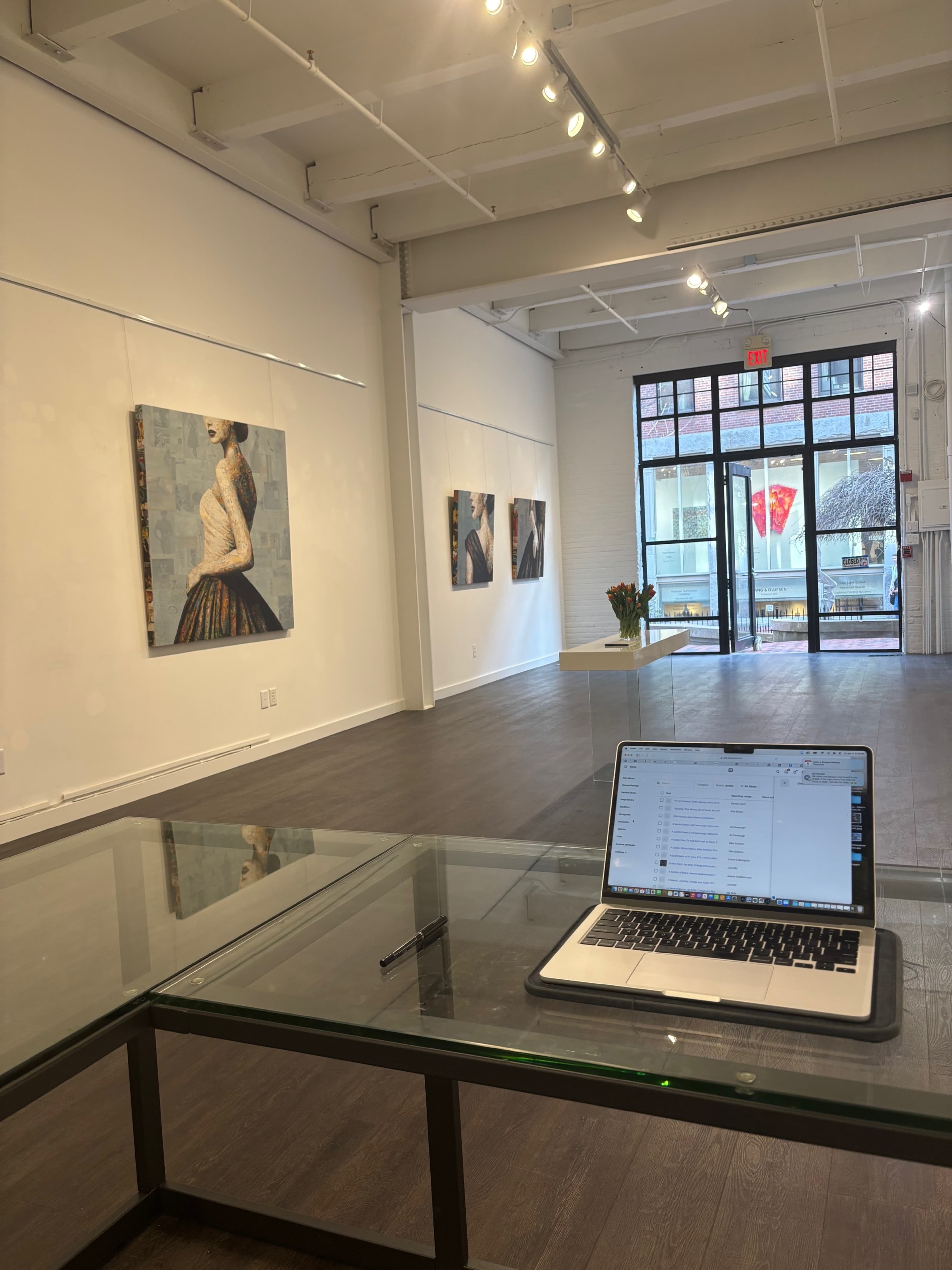 Fine Art Gallery in Boston Art District Image in South of Washington, Boston, MA