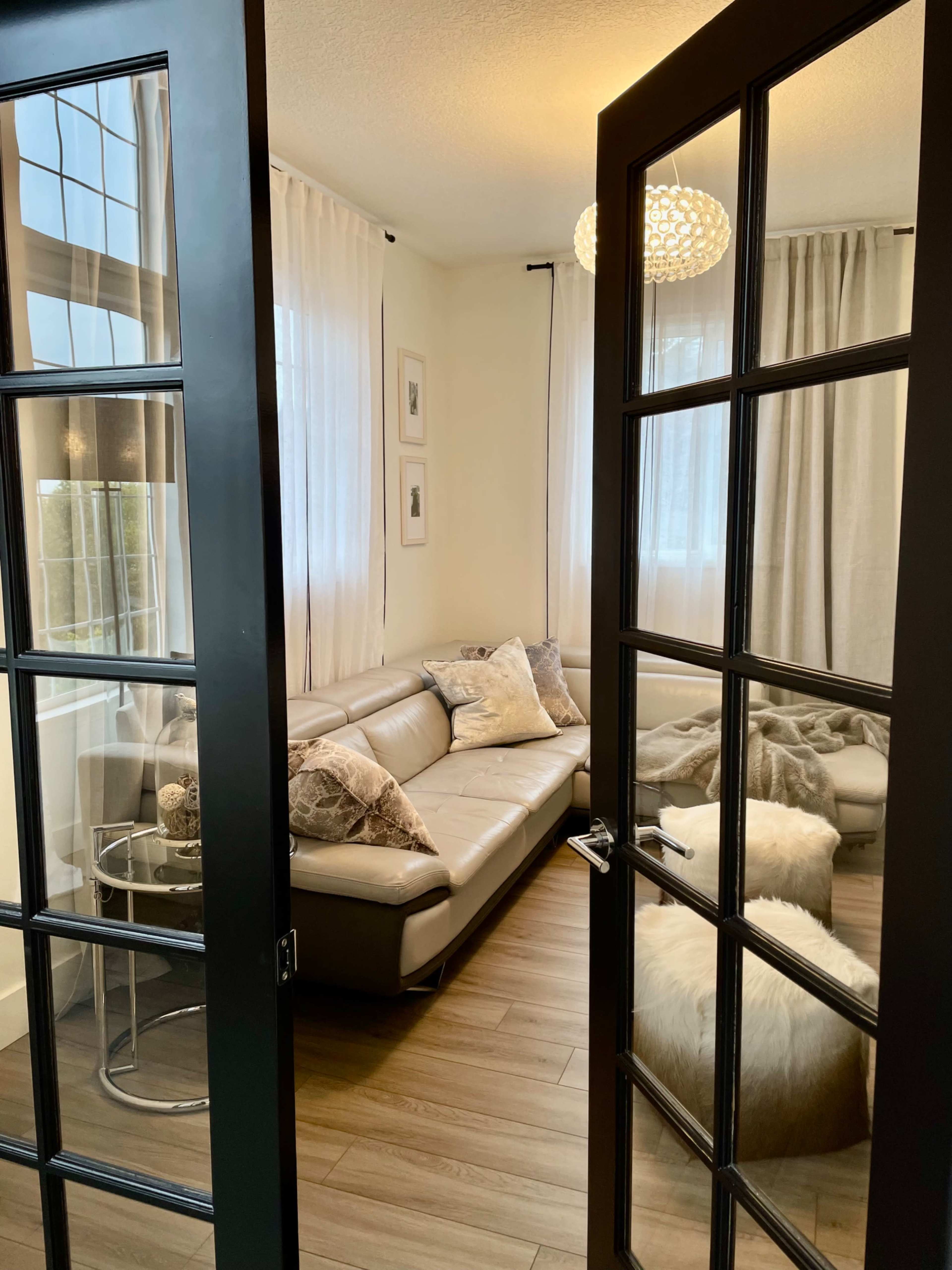 Modern Hilltop Home Image in Bull Mountain, Tigard, OR