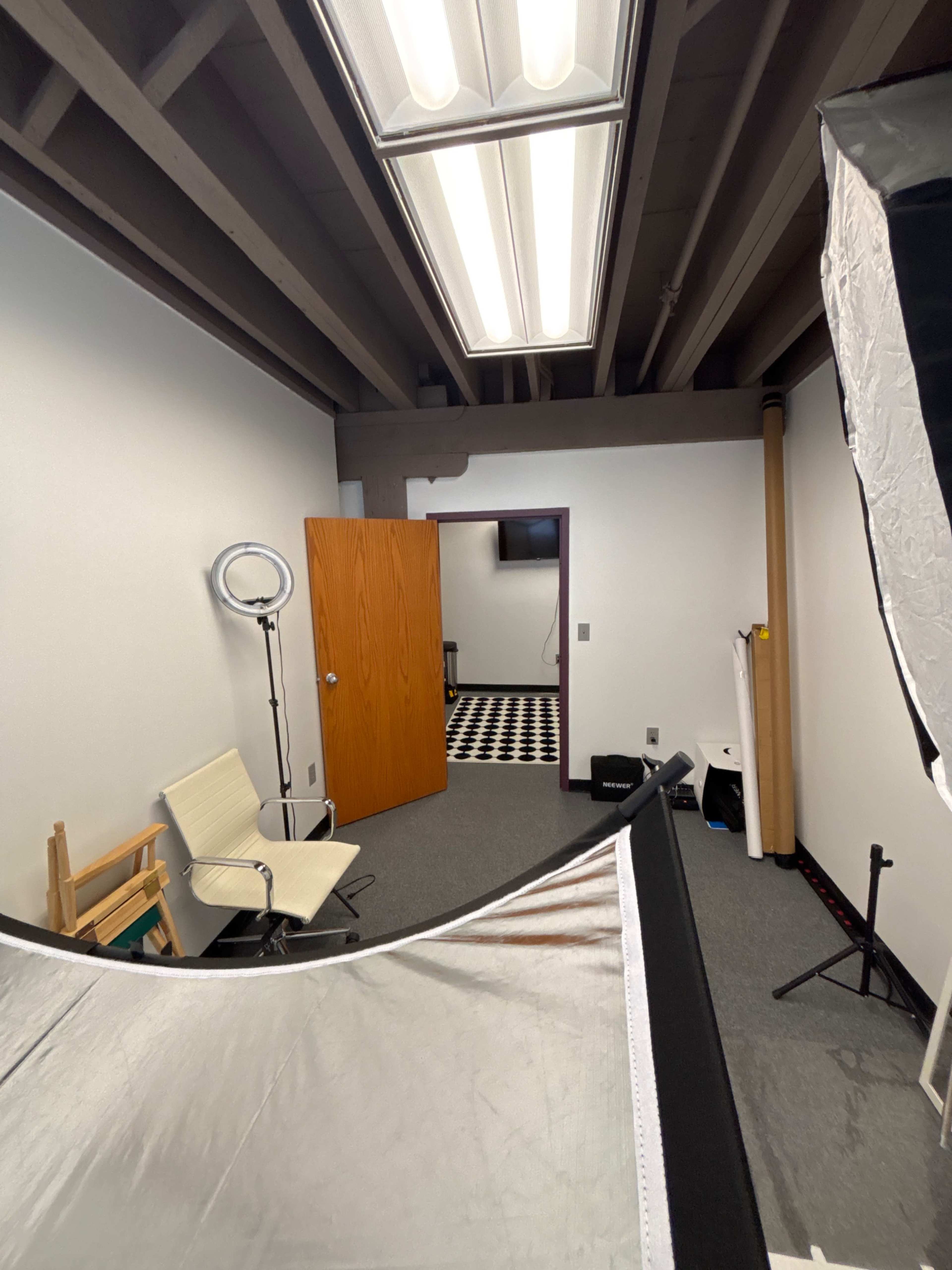 MHPhotography Studio Image in North Shore, Pittsburgh, PA