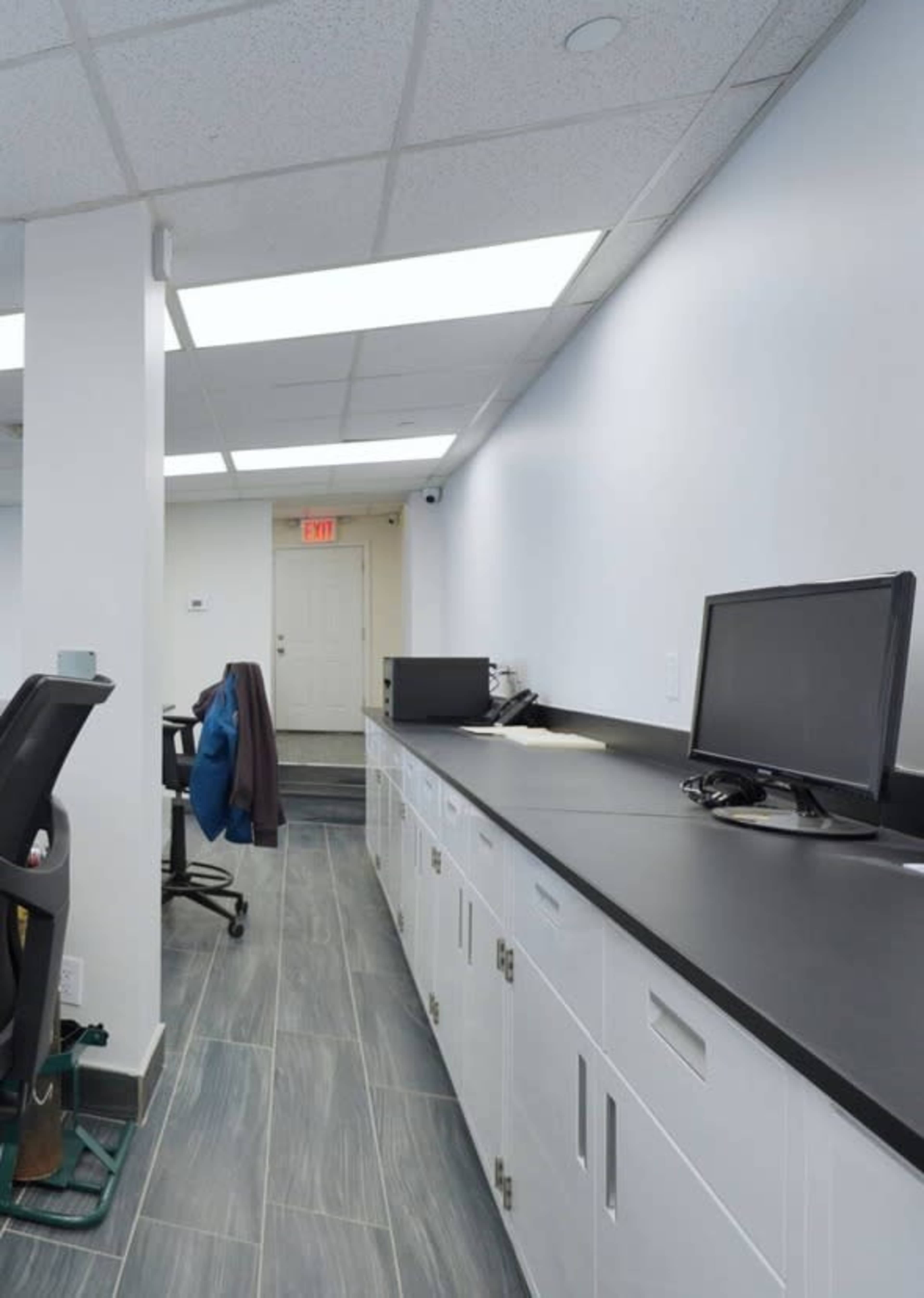 Large Creative and Technical Workspace Image in Mariners Harbor, Staten Island, NY