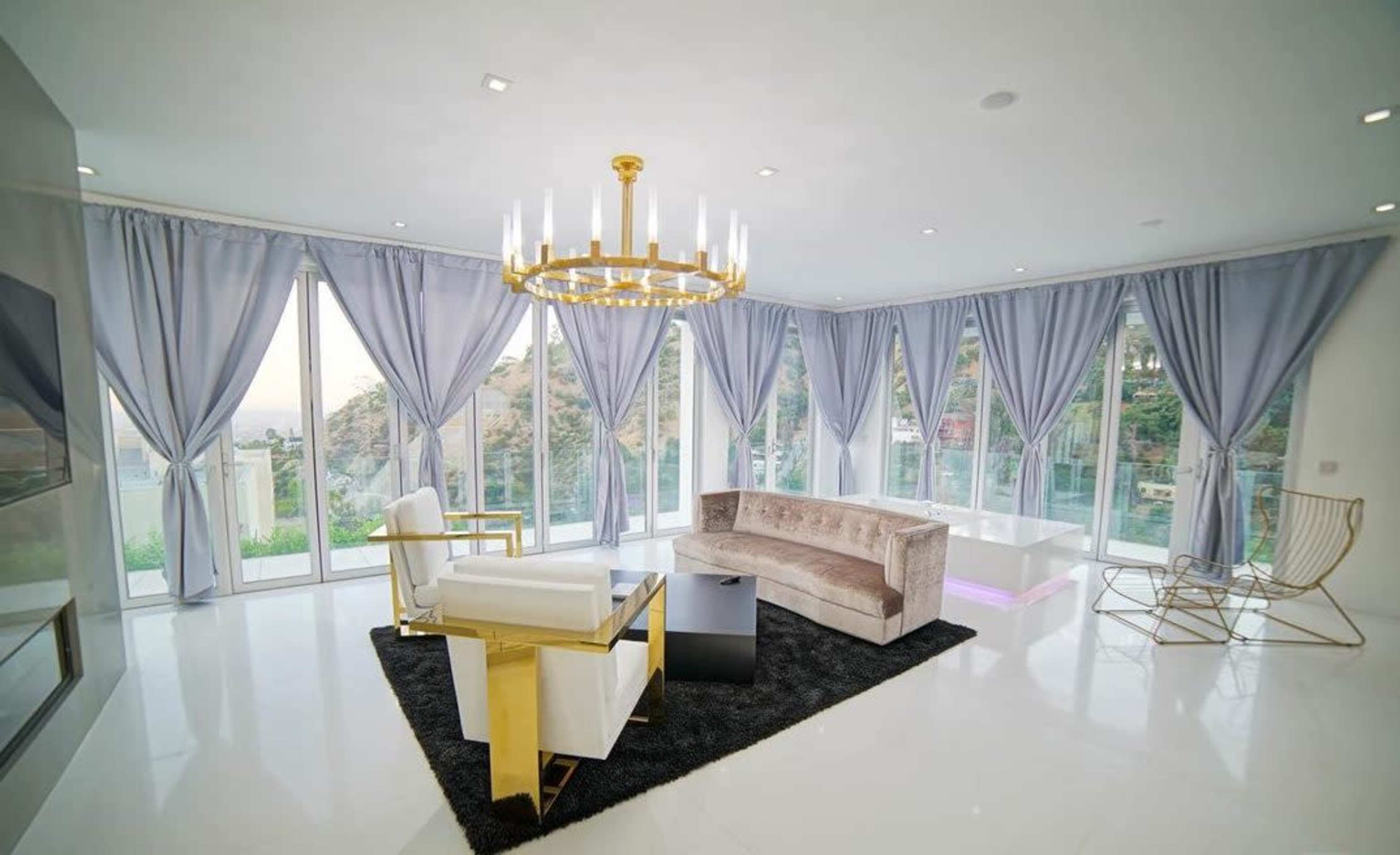 THE MOUNT OLYMPUS MODERN MYTH ESTATE Image in Central LA, Los Angeles, CA