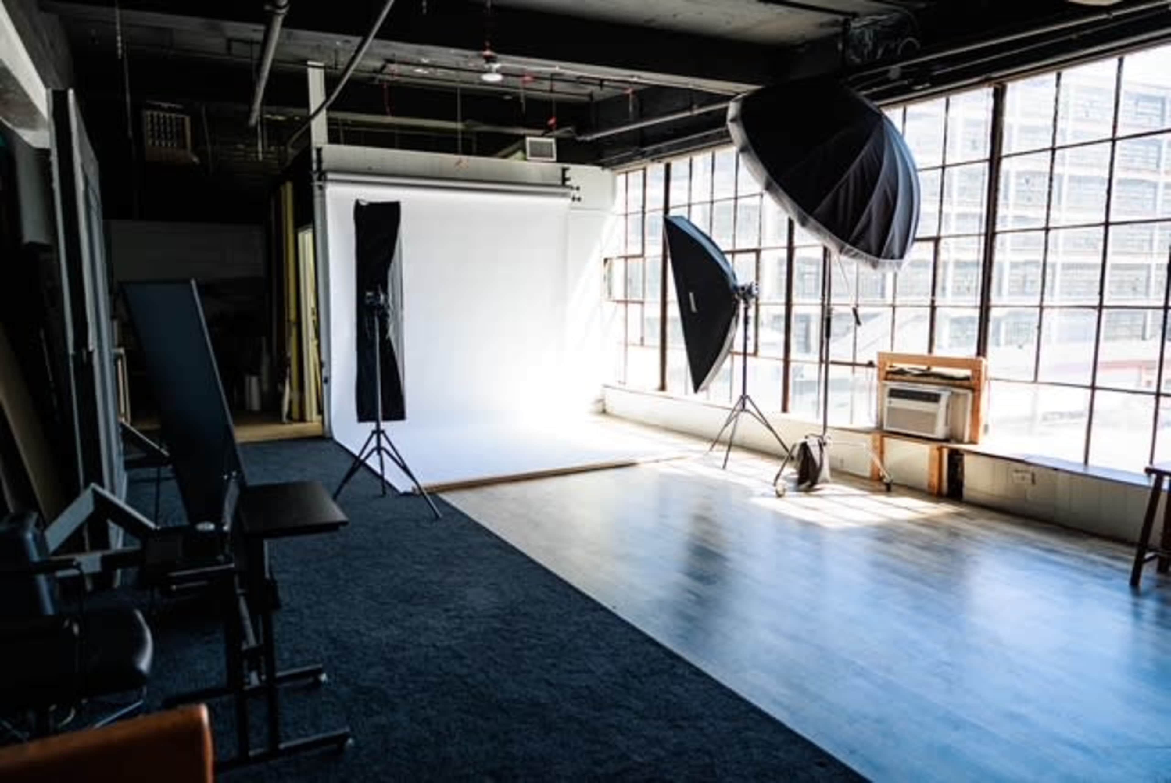Vibrant Urban Studio with Natural Lighting Image in Russell Industrial, Detroit, MI