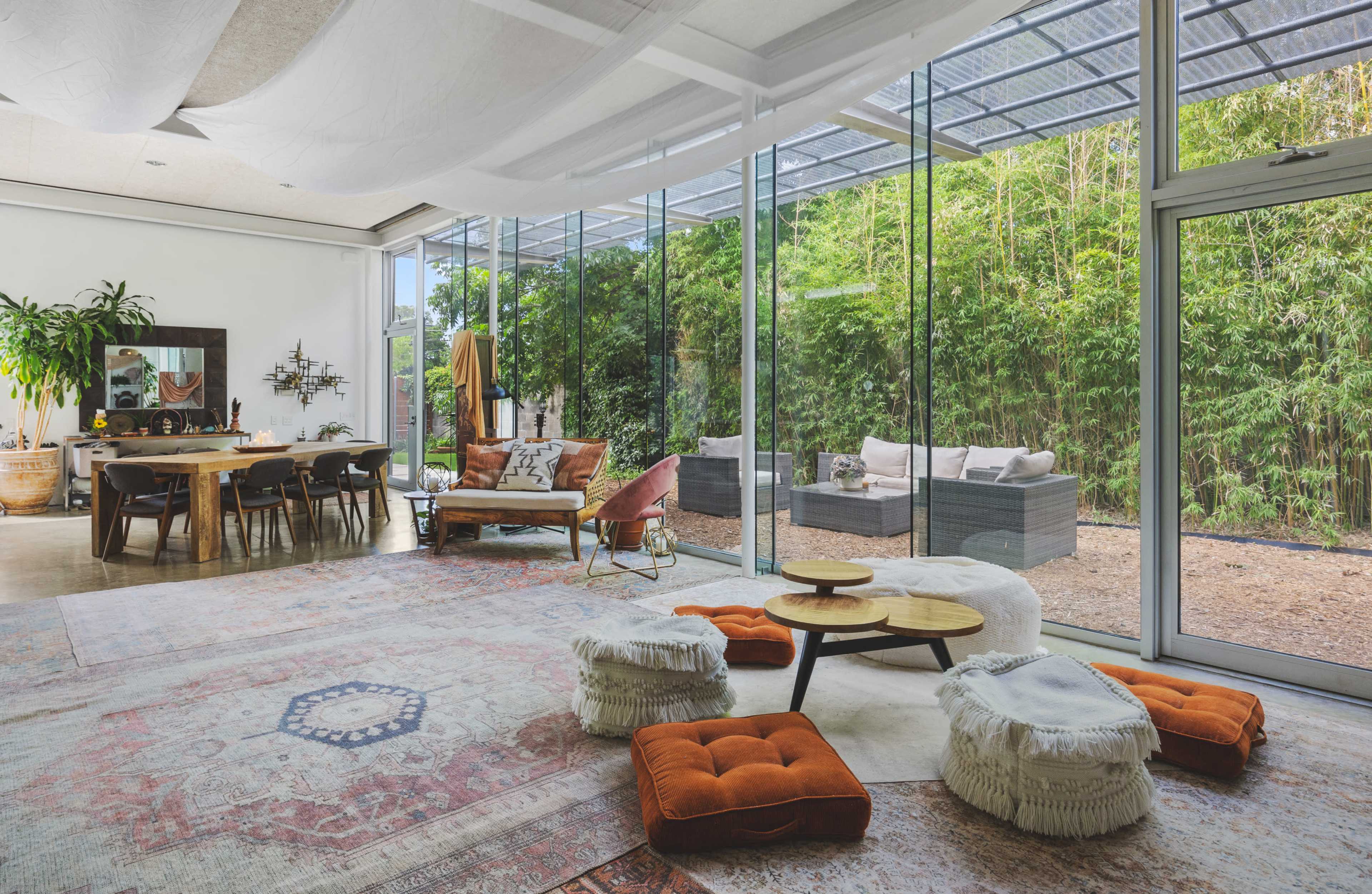 Vibes! Internationally Recognized Masterpiece by Architect Ron Wommack is an AIA Award-Winning “Eco-Oasis." Museum-like flow of Natural Light from Floor-to-Ceiling Windows. Luxurious setting. Tulum-inspired decor. Solar-powered Studio surrounded by Bamboo Serenity Garden. Sensual cuddle puddle & boudoir. Yoga/meditation space. Tea lounge. Flexible layout. Minutes from Downtown, Design District, & Love Field Airport. Ideal for film & photography. Open to adult & OnlyFans. NO SPECIAL EVENTS. Image in Dallas, Dallas, TX
