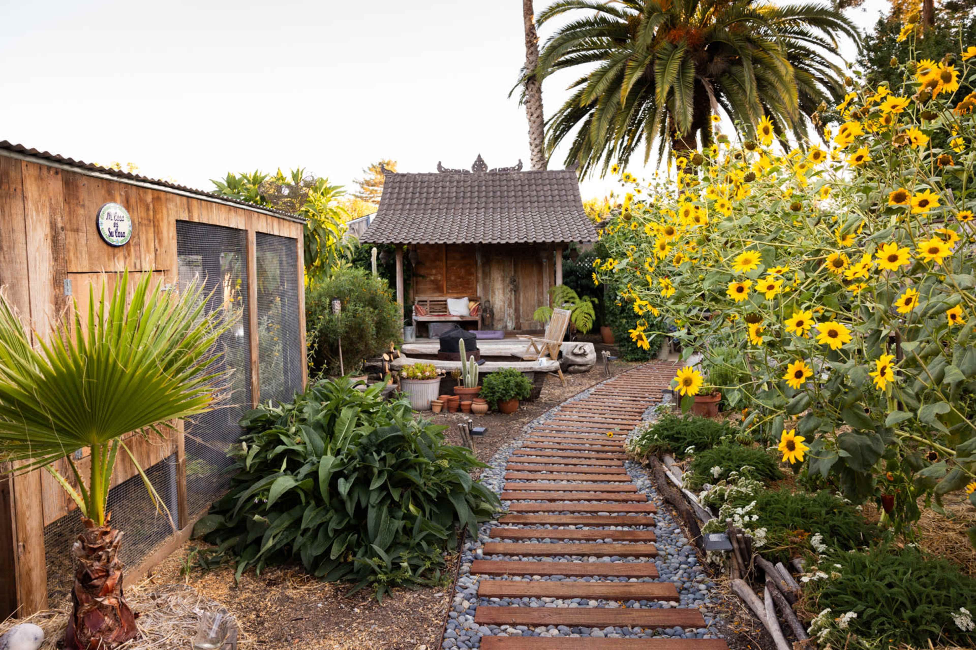 Hidden garden retreat in the heart of down town Petaluma with a vintage Airstream and outdoor fire pit. Image in Petaluma, Petaluma, CA