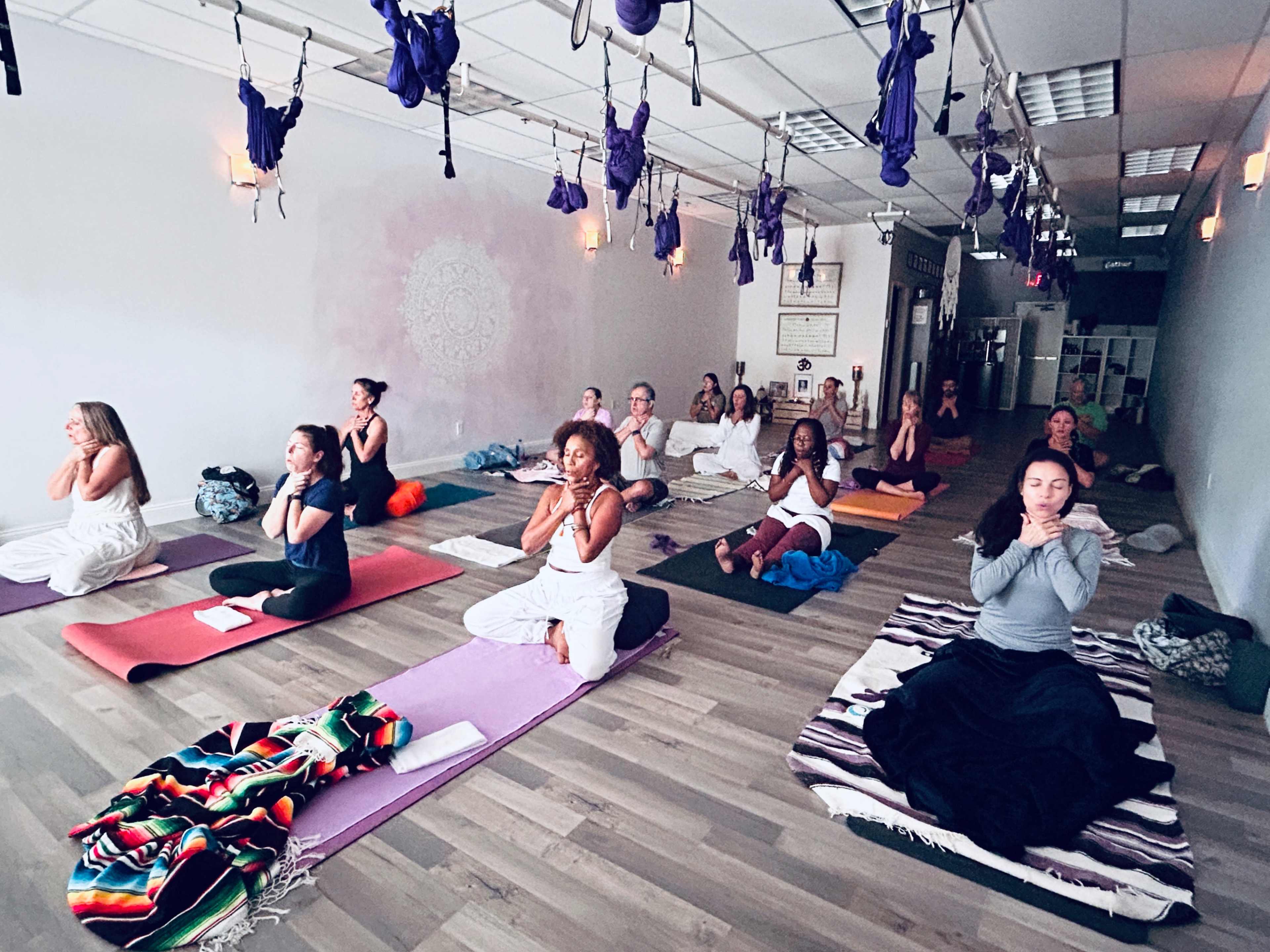 Tranquil Studio Retreat: A Bright, Spacious Haven in Urban Royal Palm Beach Image in Royal Palm Beach, Royal Palm Beach, FL