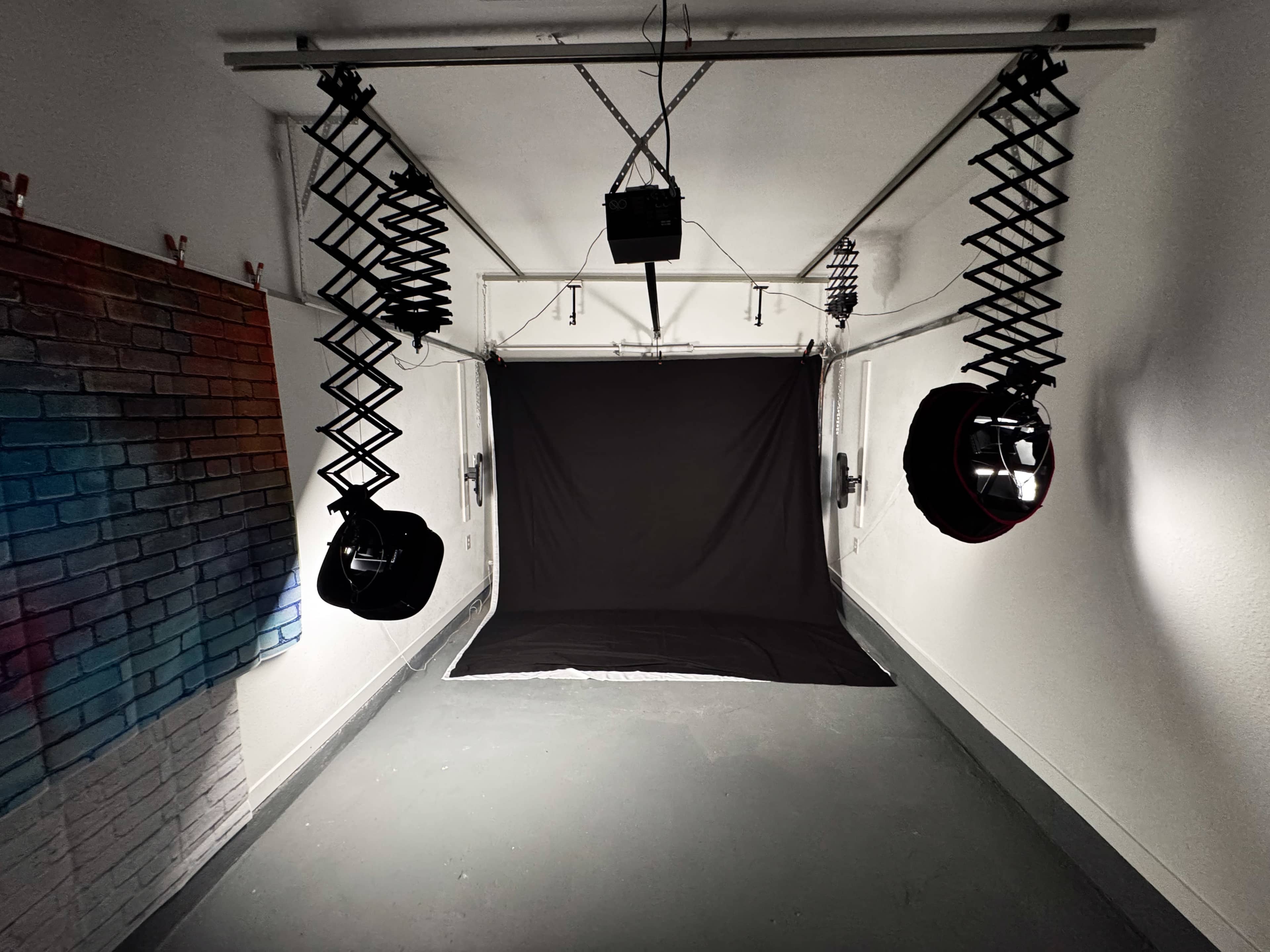 3 Story Modern Urban Condo With A 250+ Sq Foot Studio Space. Image in Ridgmar, Fort Worth, TX