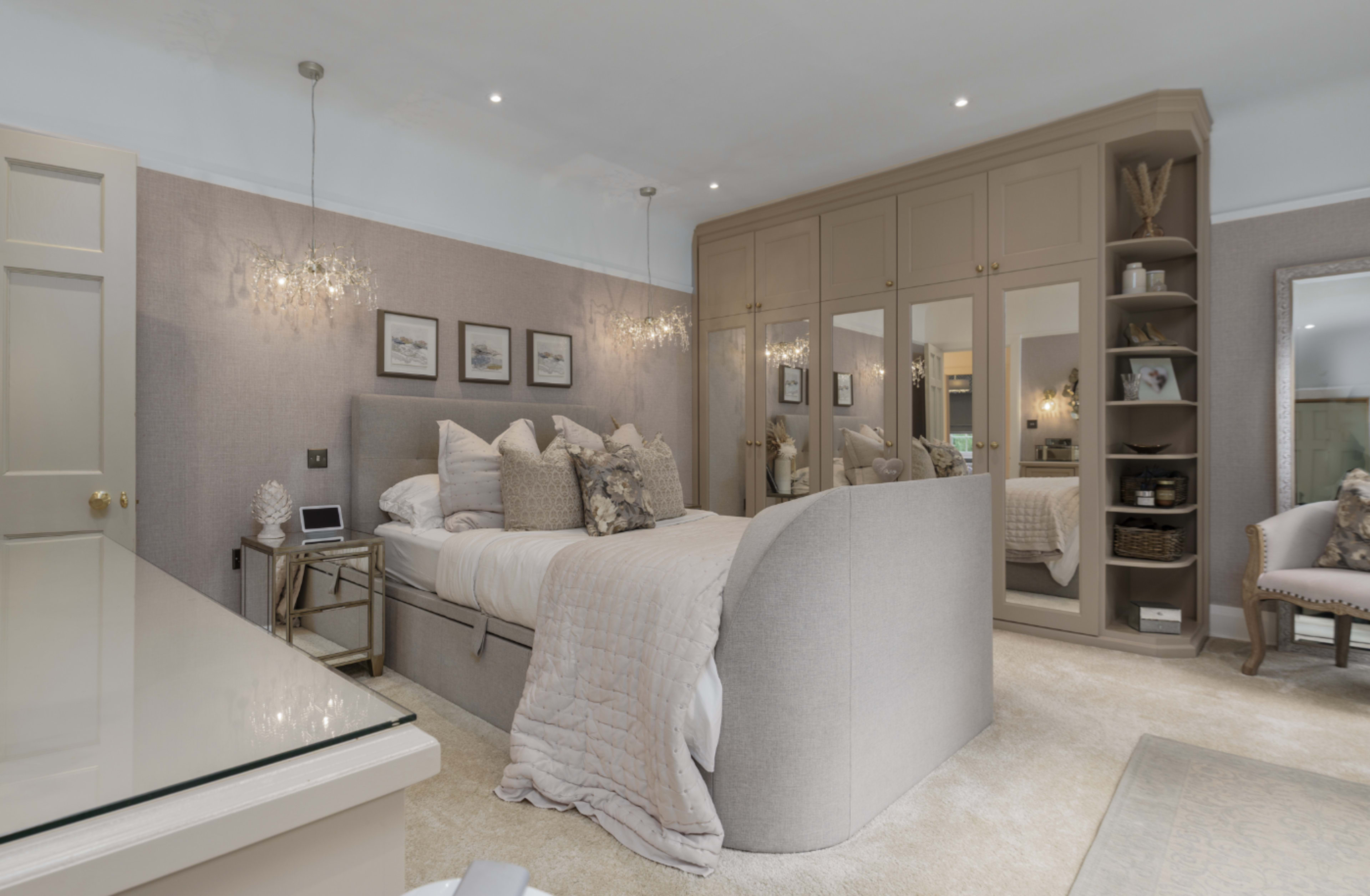 Elegant Georgian House with 1-Acre Gardens – Film & Photoshoot Location in Cheshire Image in Frodsham, Frodsham, ENG