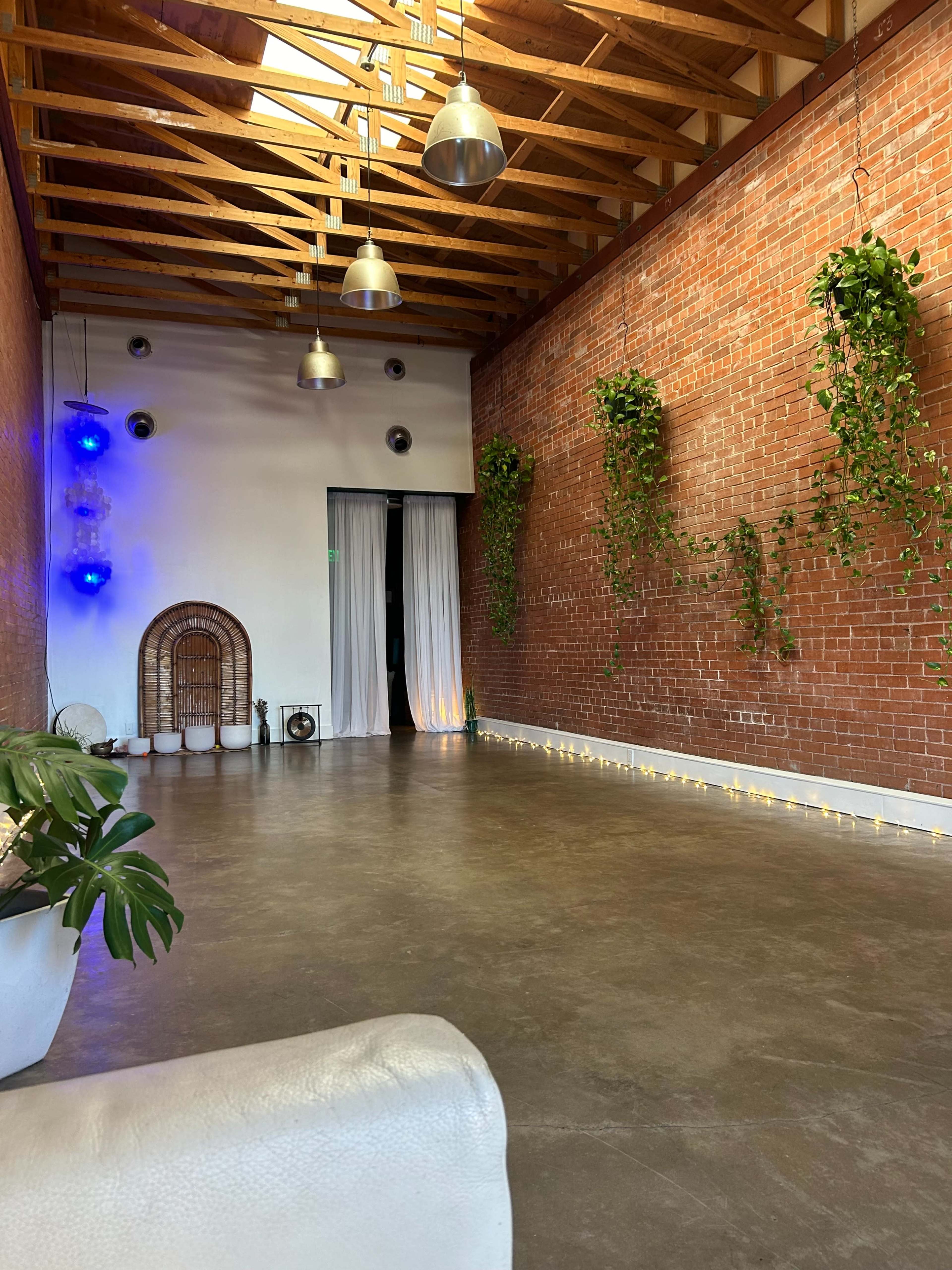Serene Industrial Studio: A Tranquil Space for Wellness & Creativity Image in Martindale, Martindale, TX