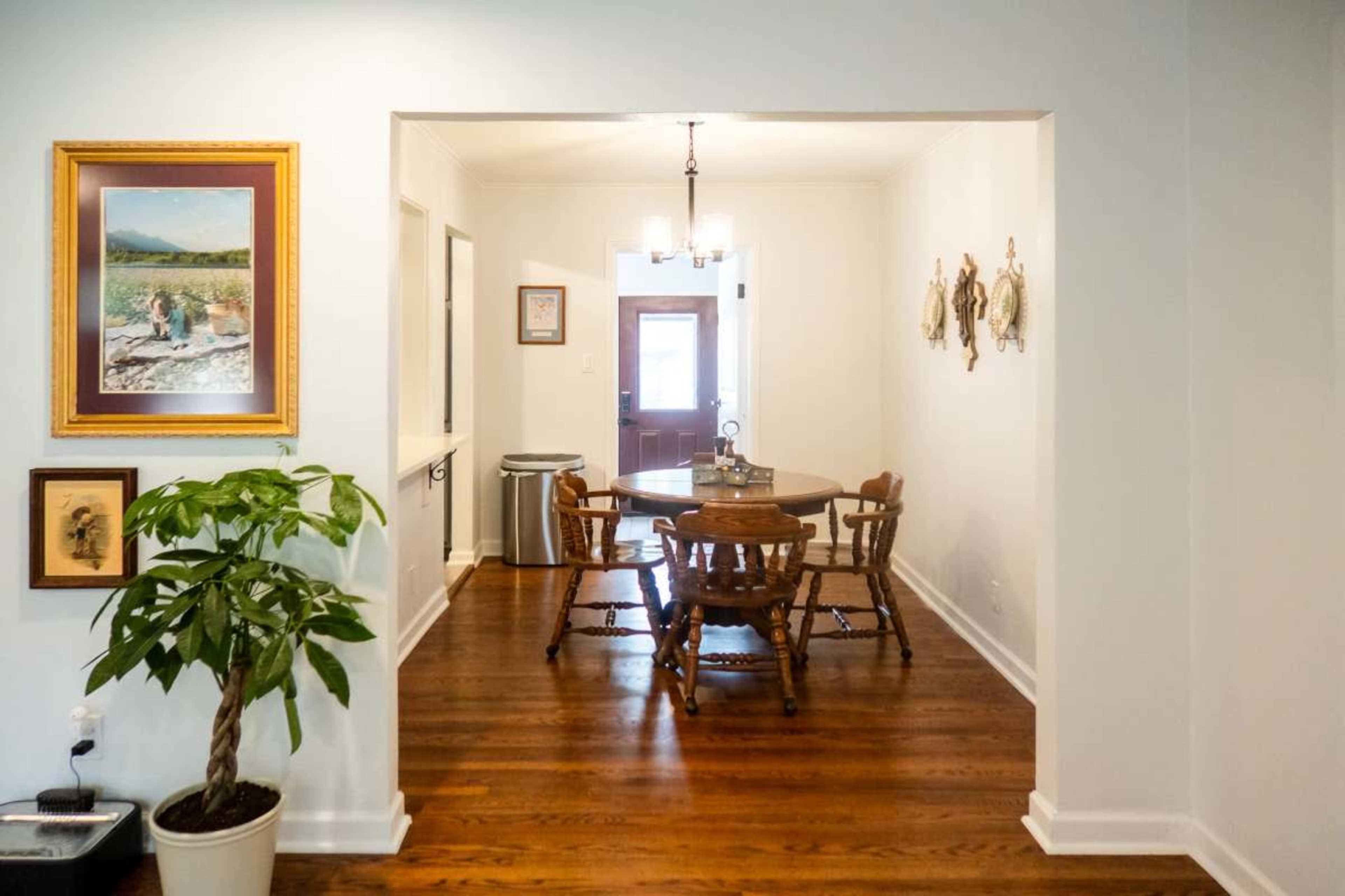 4 Bedroom House - Open Concept, Prime Location, Overnight Stays, Backyard, Parking and More! Image in Tulsa, Tulsa, OK