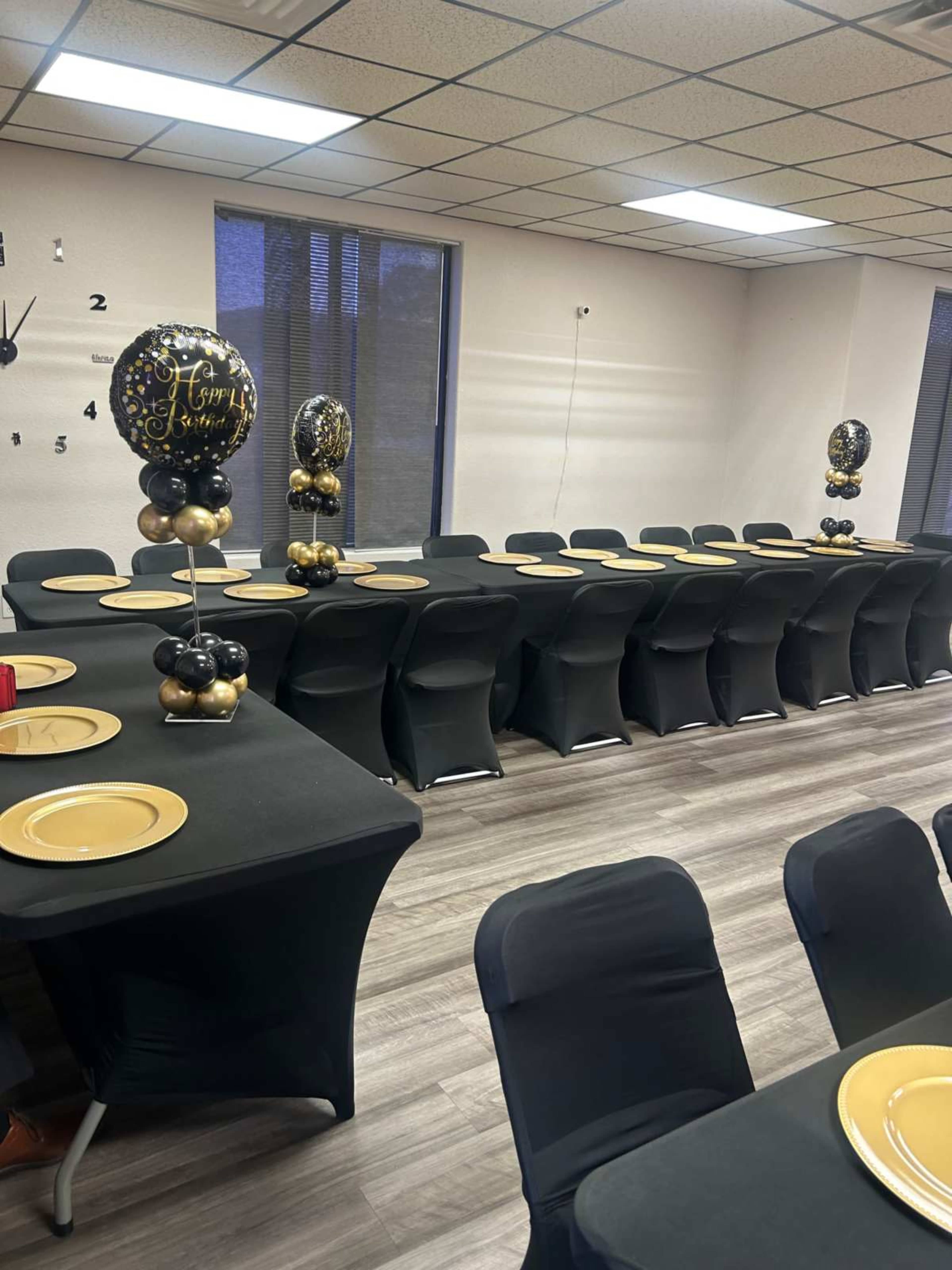 10 minutes from the Las Vegas Strip Image in Paradise, Las Vegas, NV