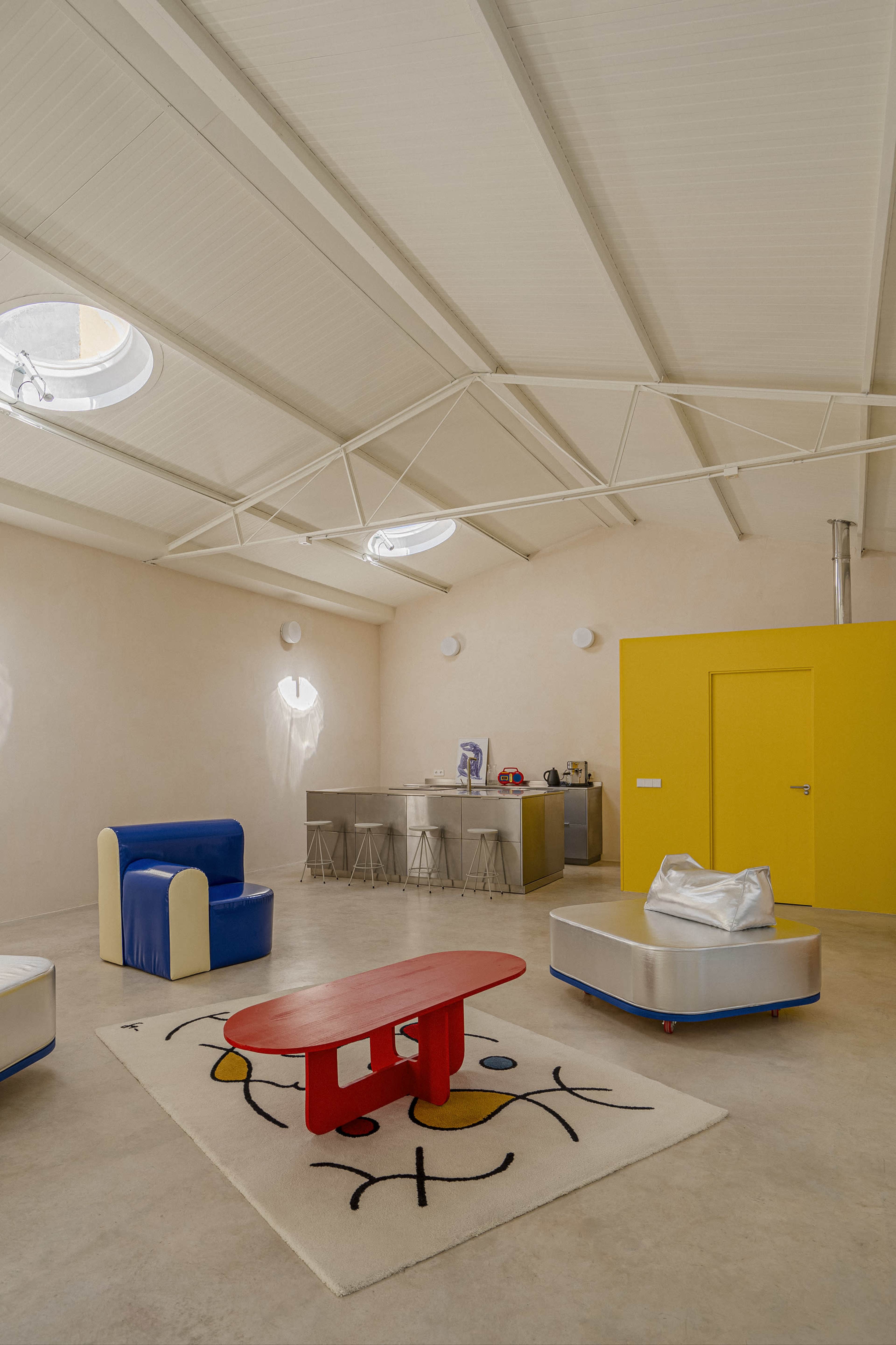 Architect-Designed Studio with Natural Light Image in San Isidro, Madrid, M