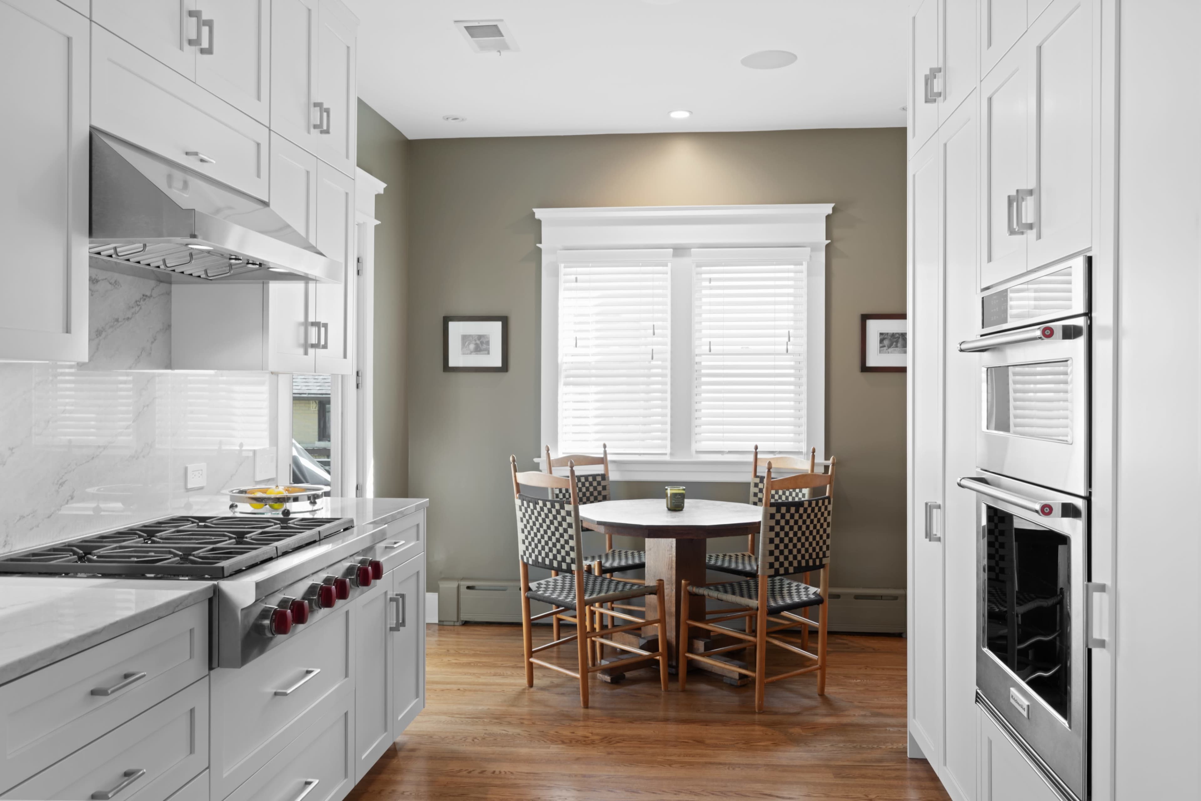 Historic Home with Luxury Kitchen Image in Oak Park Township, Oak Park, IL