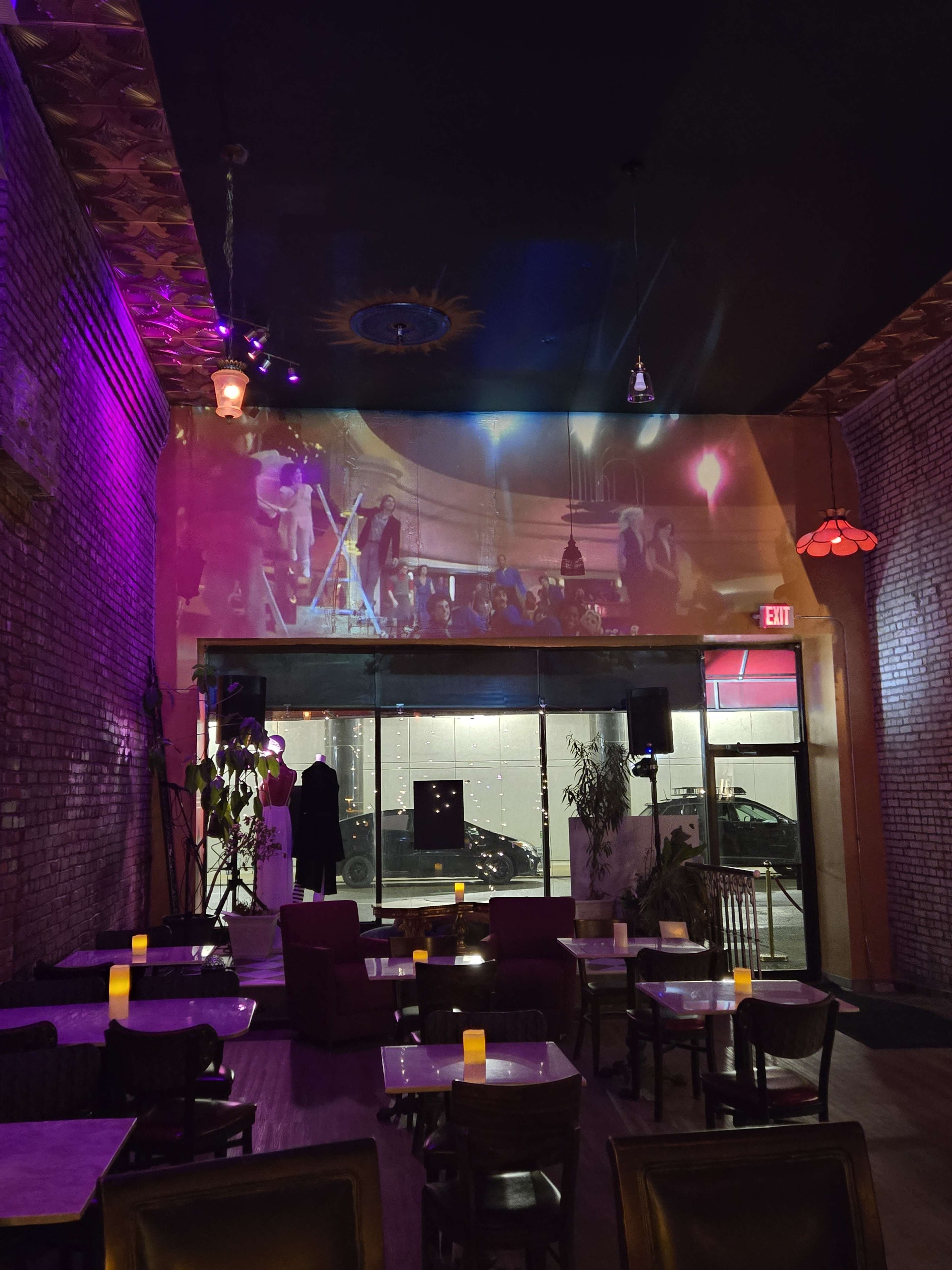 Urban,downtown, multi use spaces.  Bar, cafe, Airbnb, photo studio spaces Image in Downtown, Saint Louis, MO