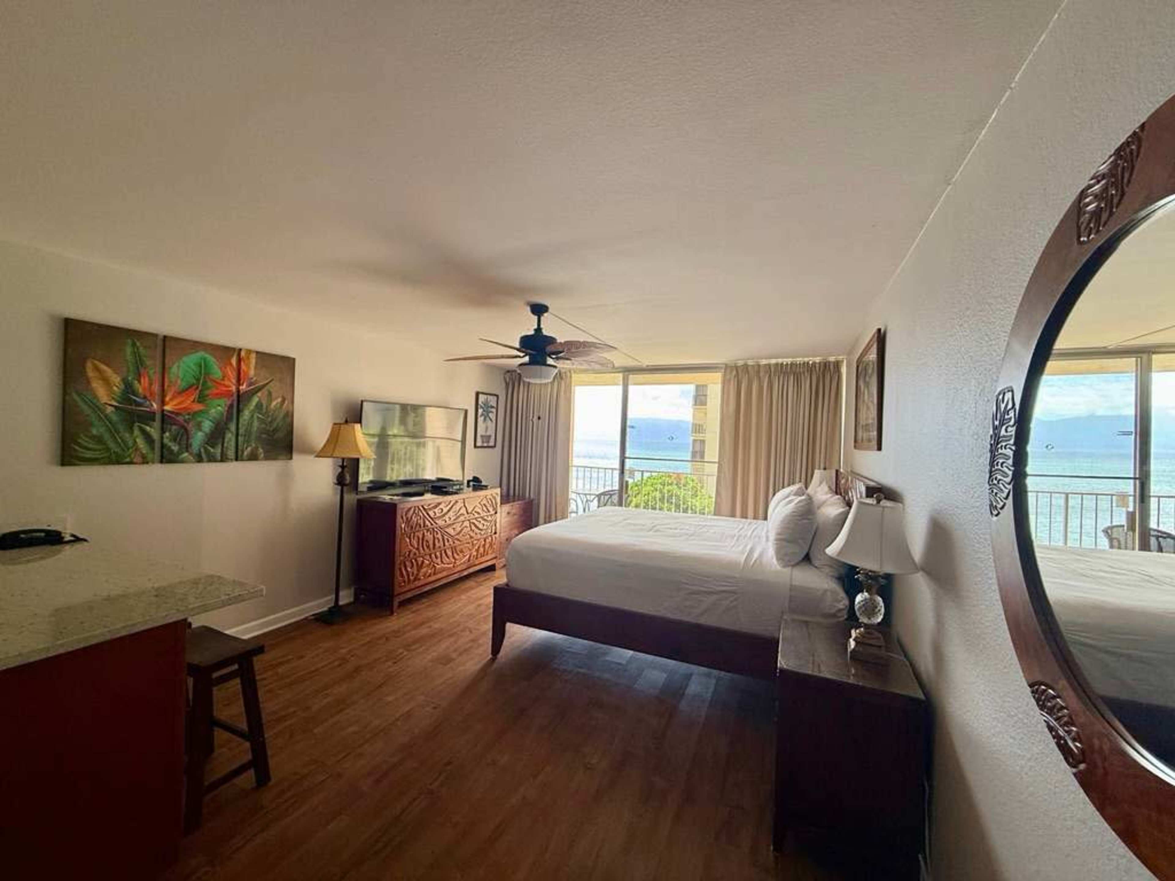 Cozy Studio with Ocean Views, AC in Kahana Image in Napili-Honokowai, Lahaina, HI