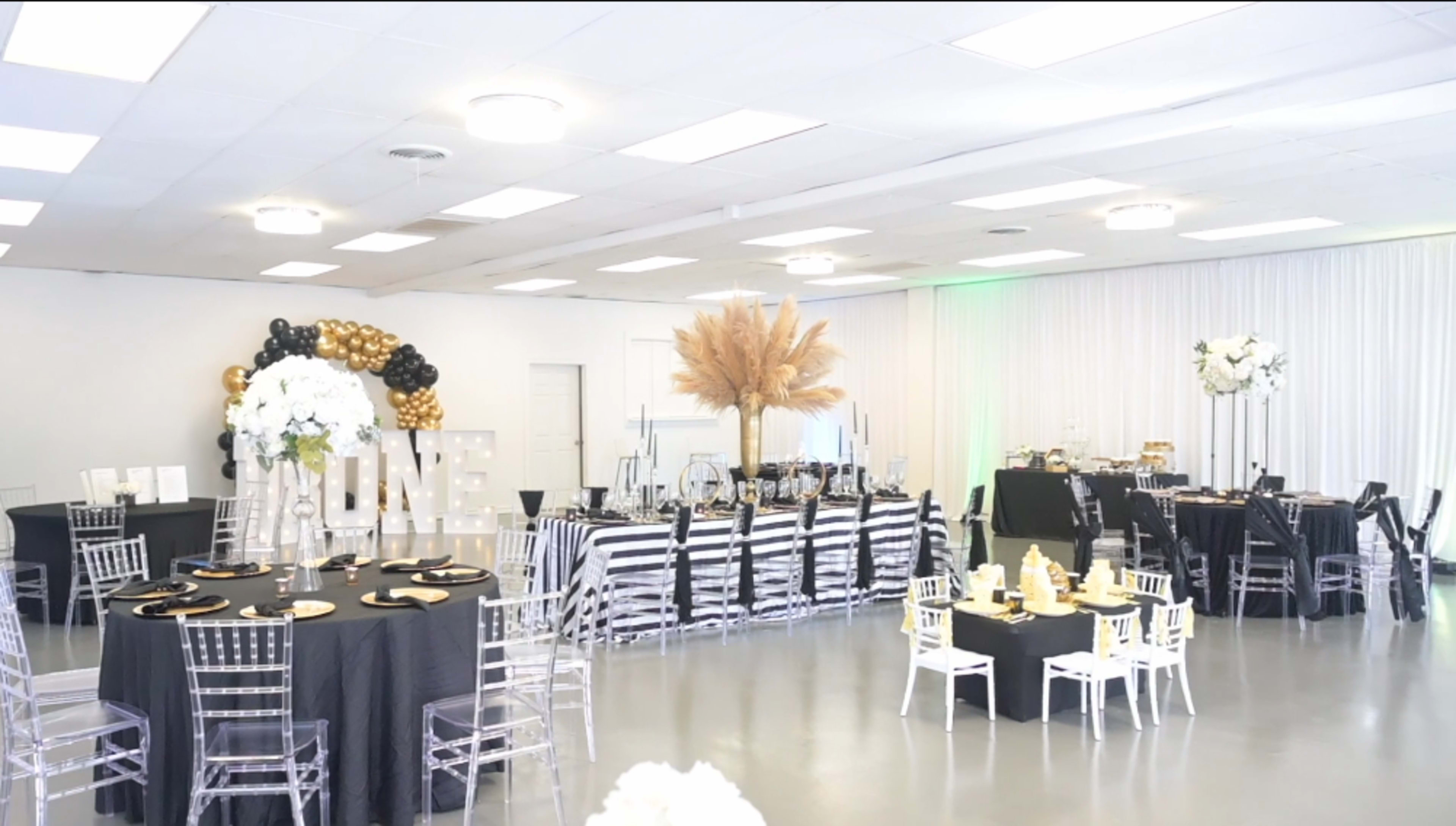 Fort Worth | Fully Loaded | Event Venue Image in Fort Worth, Fort Worth, TX