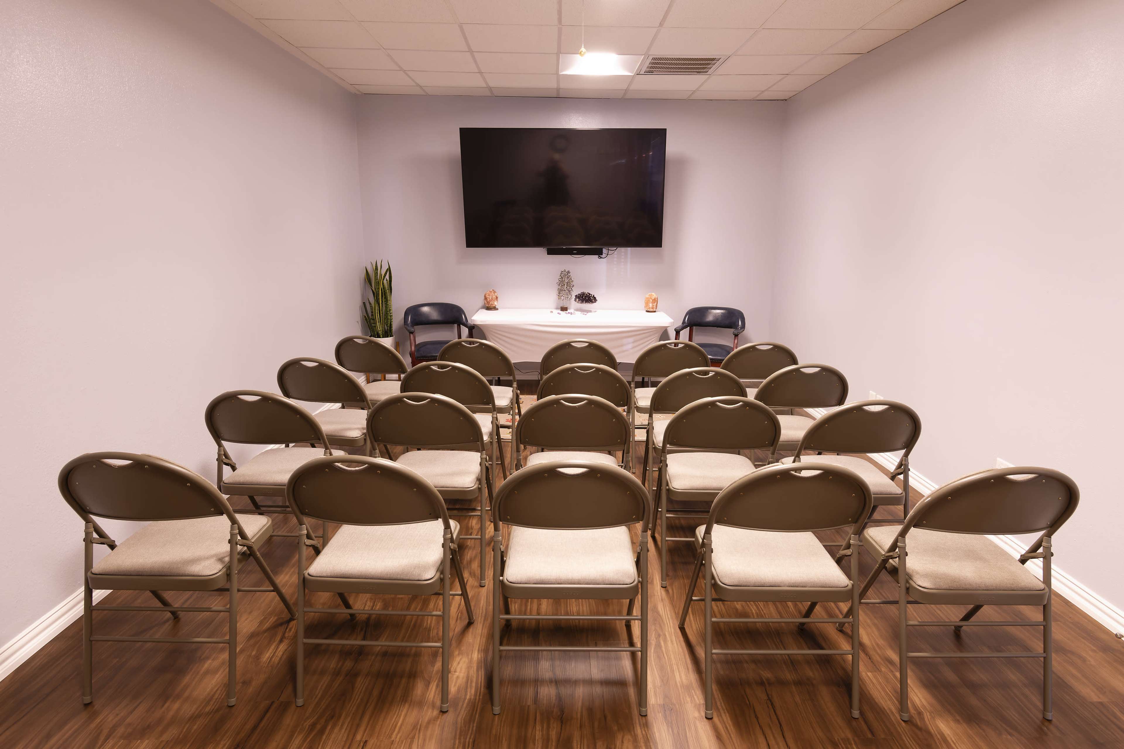 The Amethyst Room Image in Westside, HOUSTON, TX