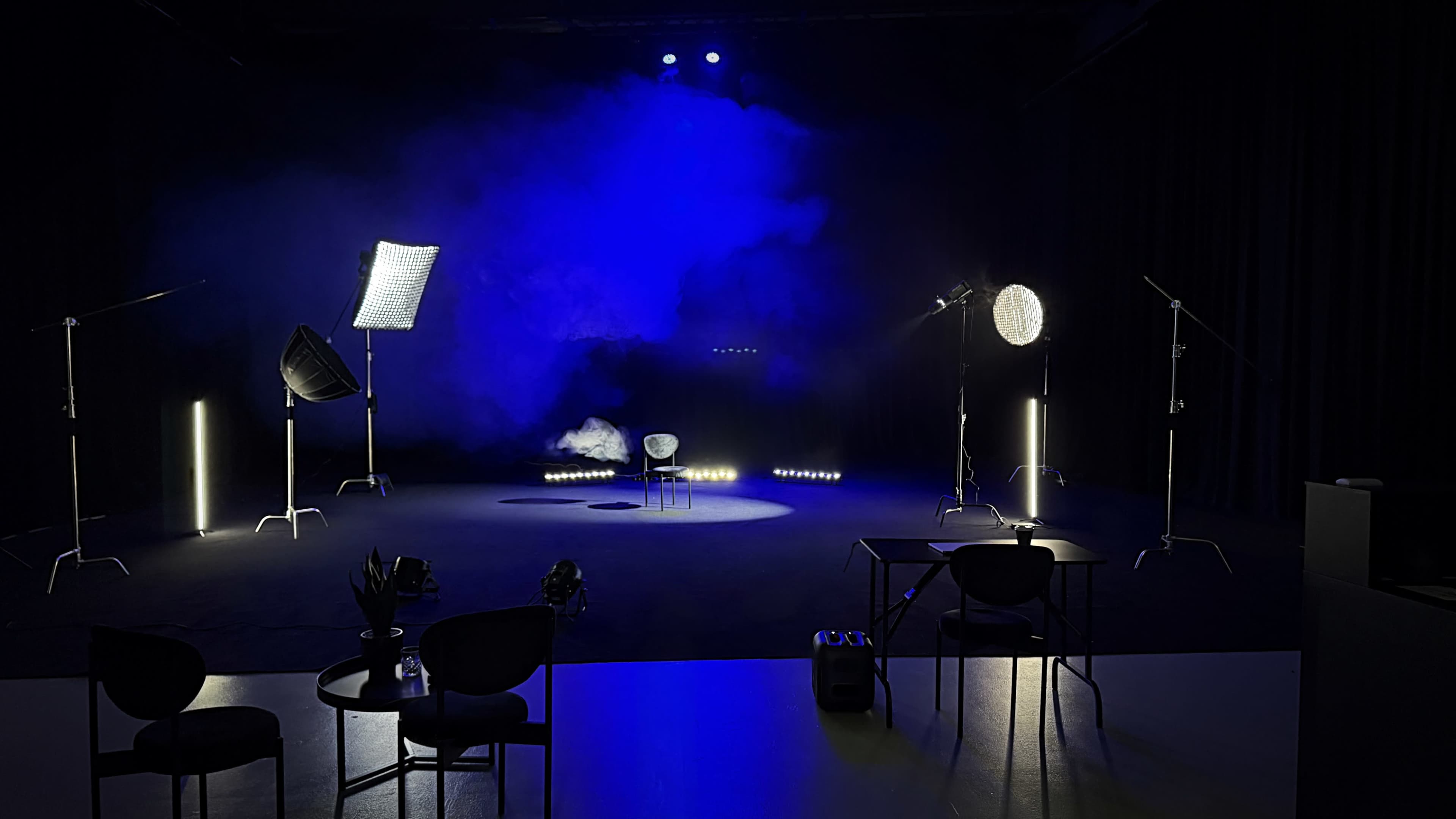 Large black space Image in Prestons, Prestons, NSW