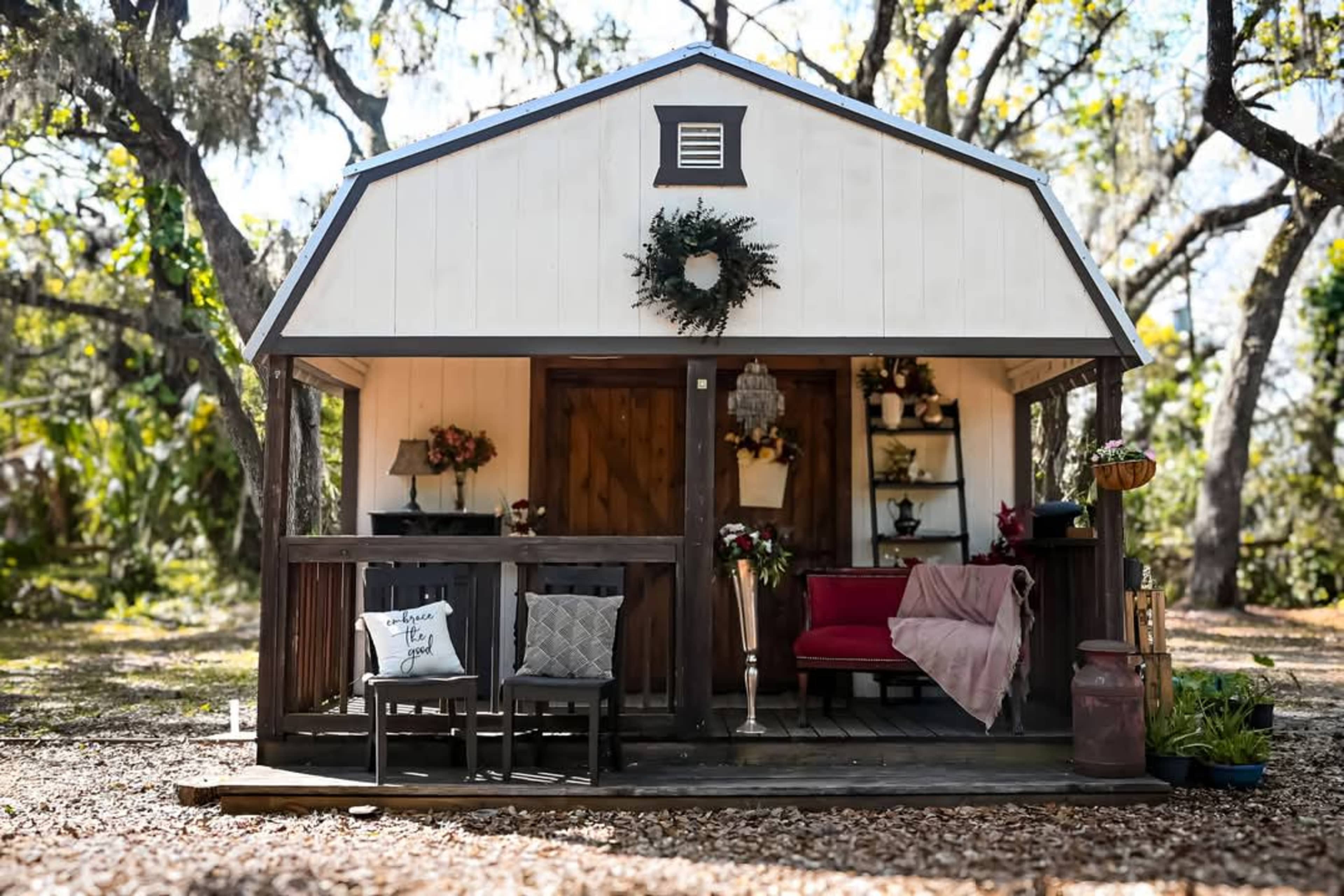 Indoor Studio and Outdoor Space by the Pond Image in , Plant City, FL