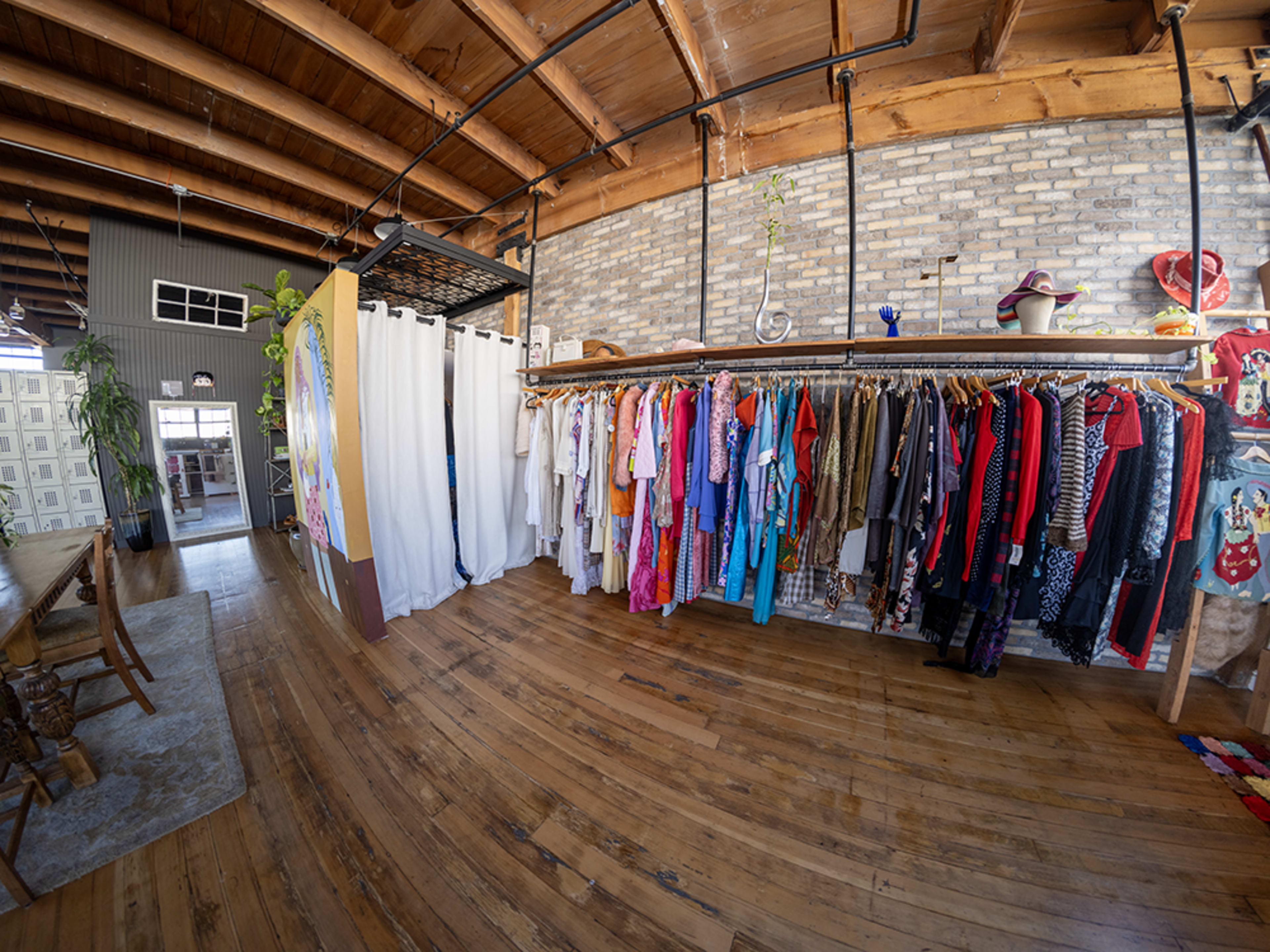 Sunlit Loft with Wardrobe | Fashion, Creative Shoots & Gatherings Image in Boyle Heights, LOS ANGELES, CA