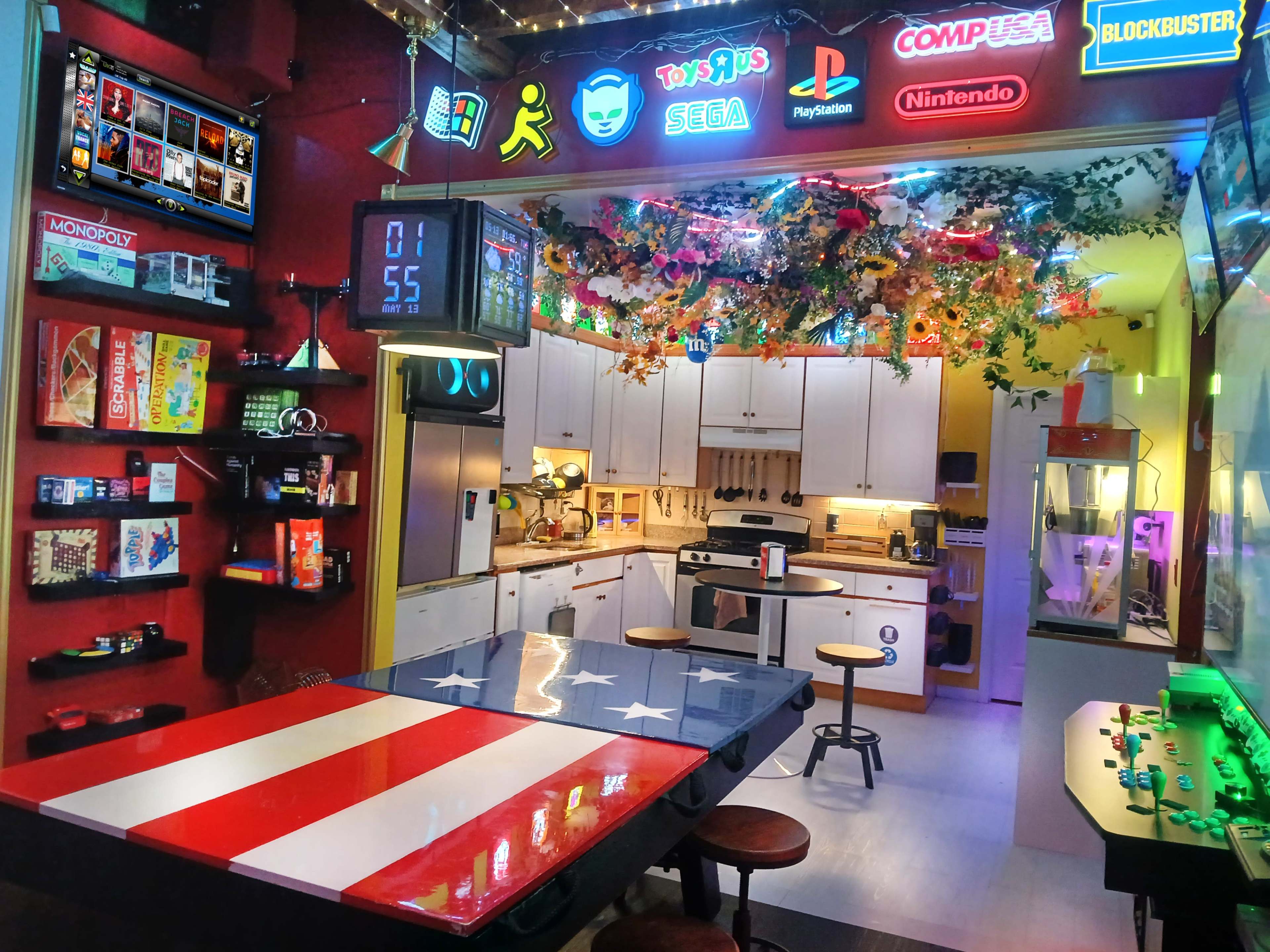 Theater, Entertainment, Retro Arcade, Billard, Ping pong, poker, Games, Parties Image in North Hempstead, Little Neck, NY