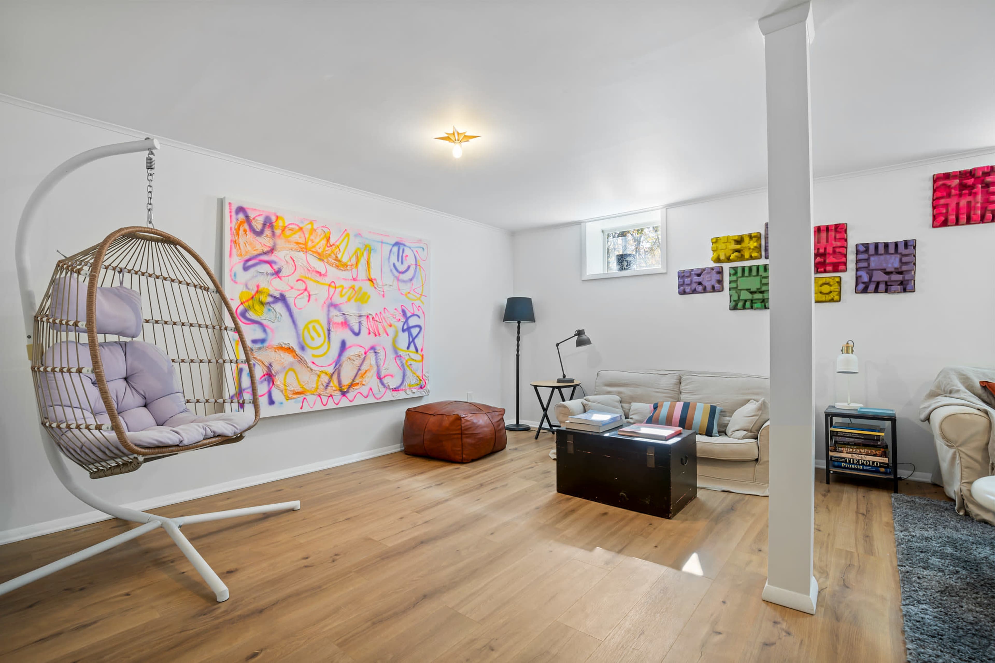 Modern Eclectic Home with Designer Interiors Image in Gardiner, Gardiner, NY