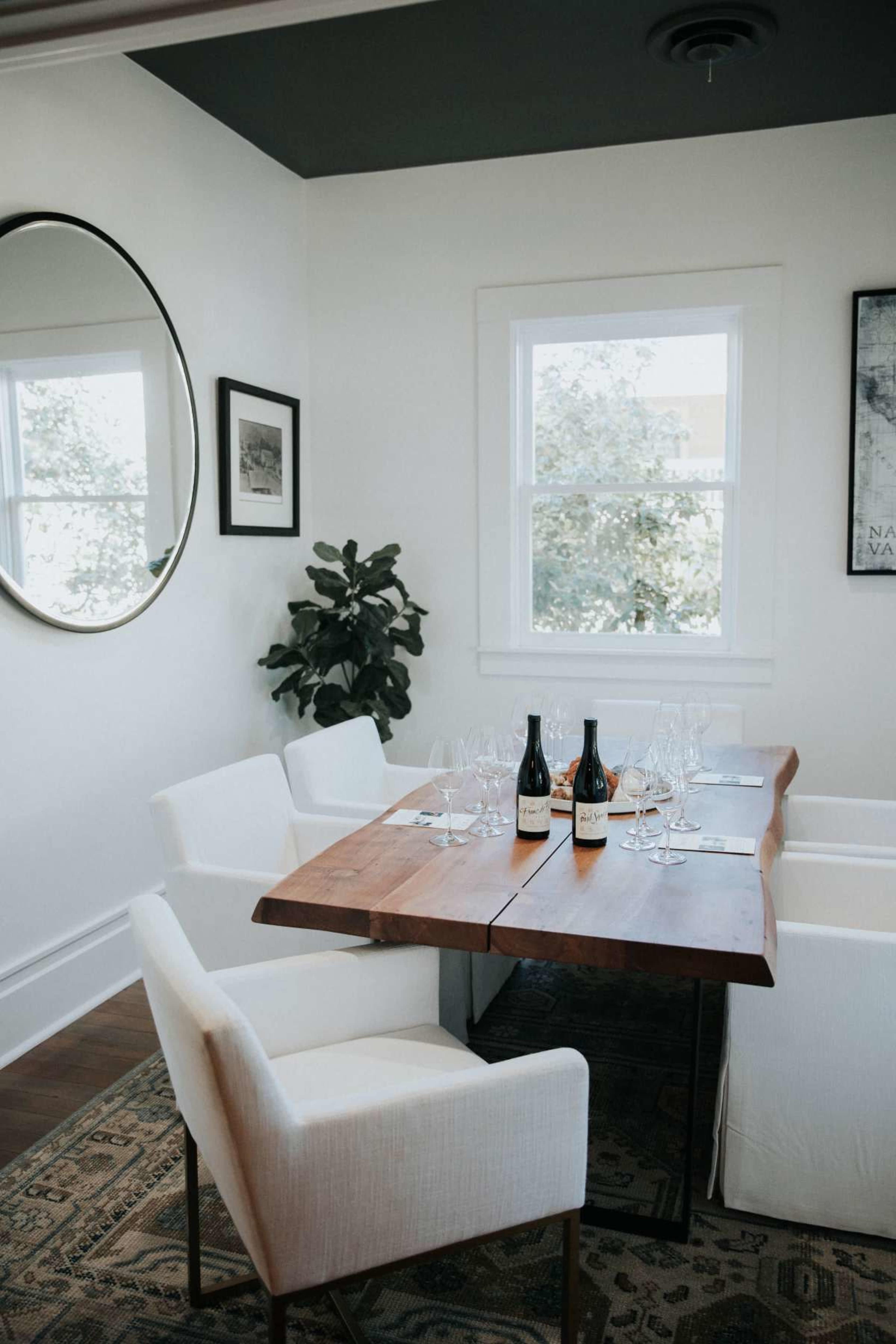 Warm & Welcoming Victorian Parlor Steps from Main Street Image in St. Helena, St. Helena, CA